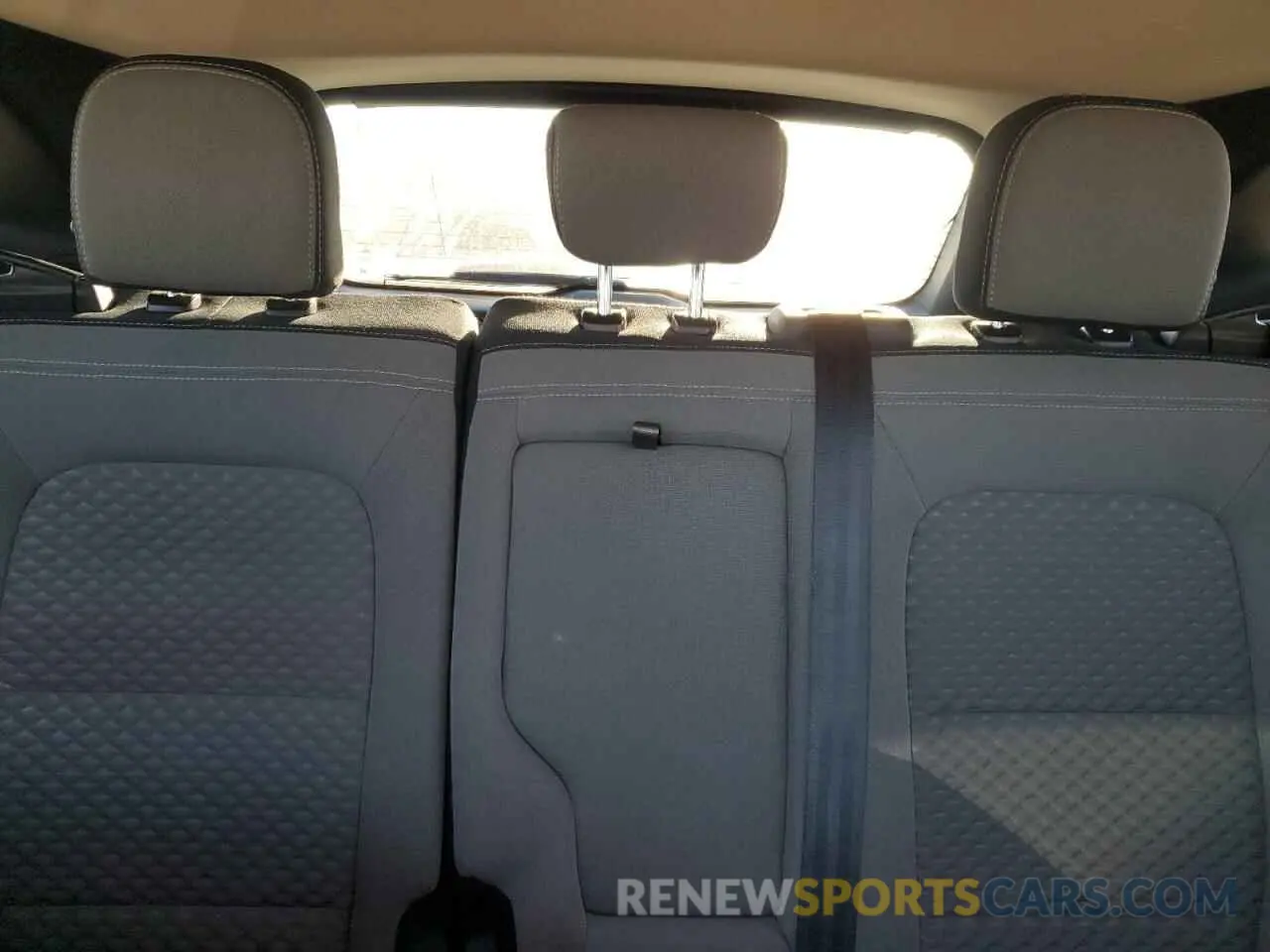 10 Фотография поврежденного автомобиля 1FMCU0G66LUA10729 FORD ESCAPE 2020