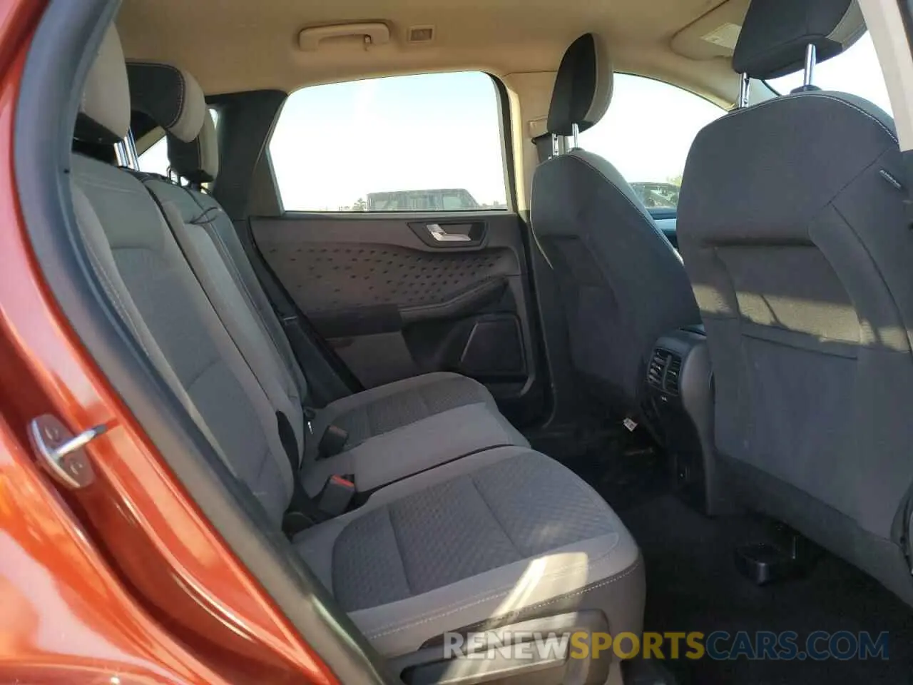 11 Фотография поврежденного автомобиля 1FMCU0G66LUA10729 FORD ESCAPE 2020