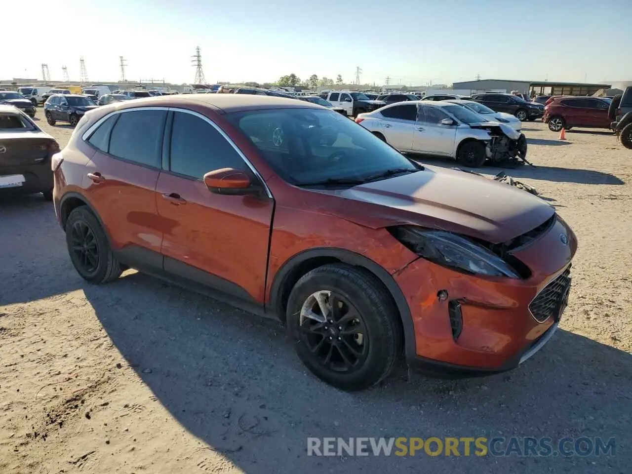 4 Фотография поврежденного автомобиля 1FMCU0G66LUA10729 FORD ESCAPE 2020