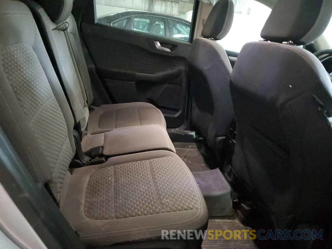 11 Фотография поврежденного автомобиля 1FMCU0G66LUA33010 FORD ESCAPE 2020