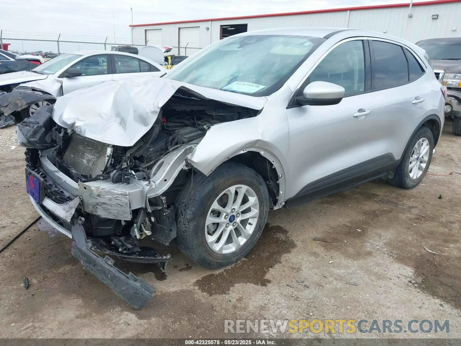 2 Фотография поврежденного автомобиля 1FMCU0G66LUA79744 FORD ESCAPE 2020