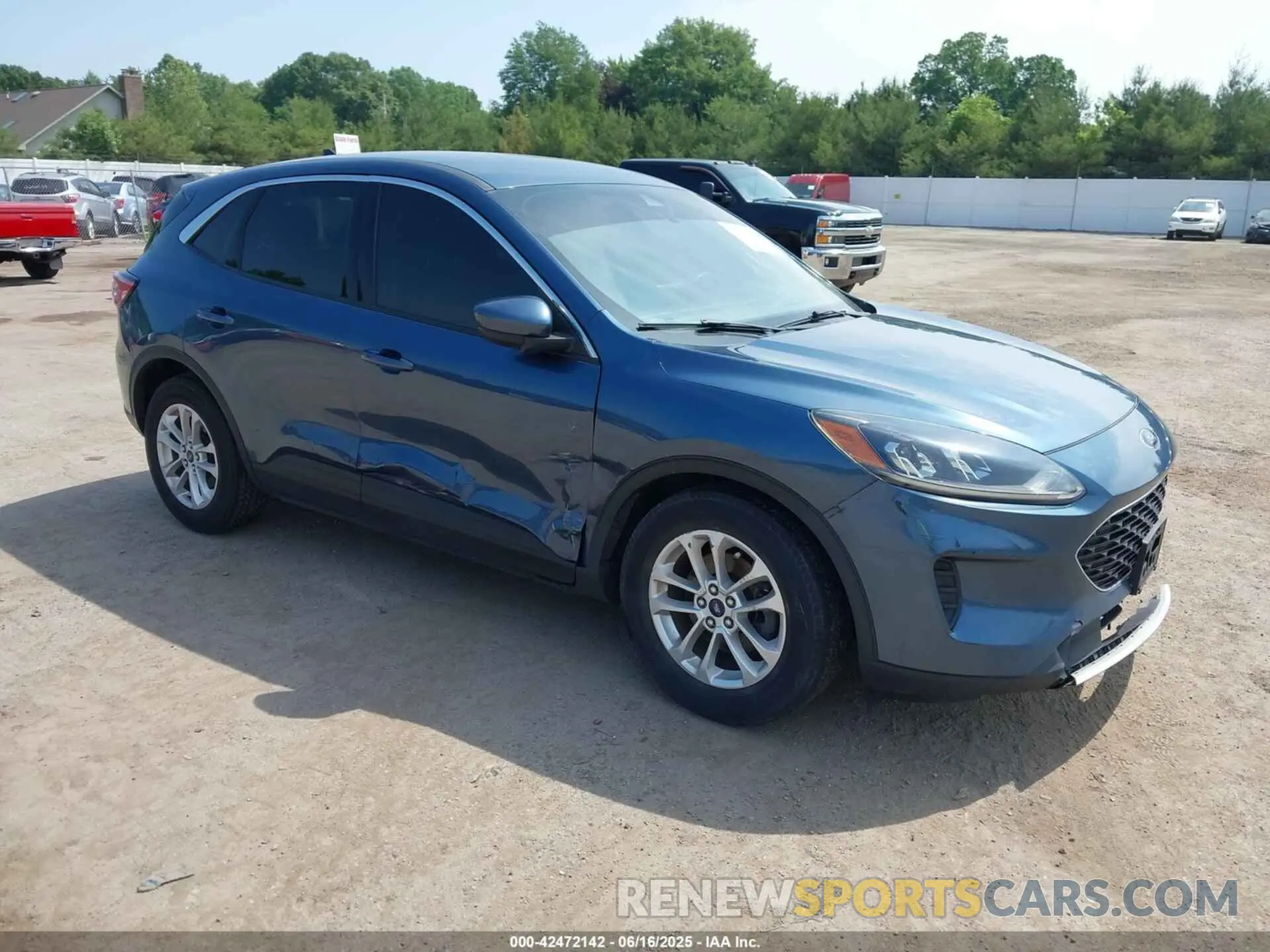 1 Photograph of a damaged car 1FMCU0G66LUB59643 FORD ESCAPE 2020