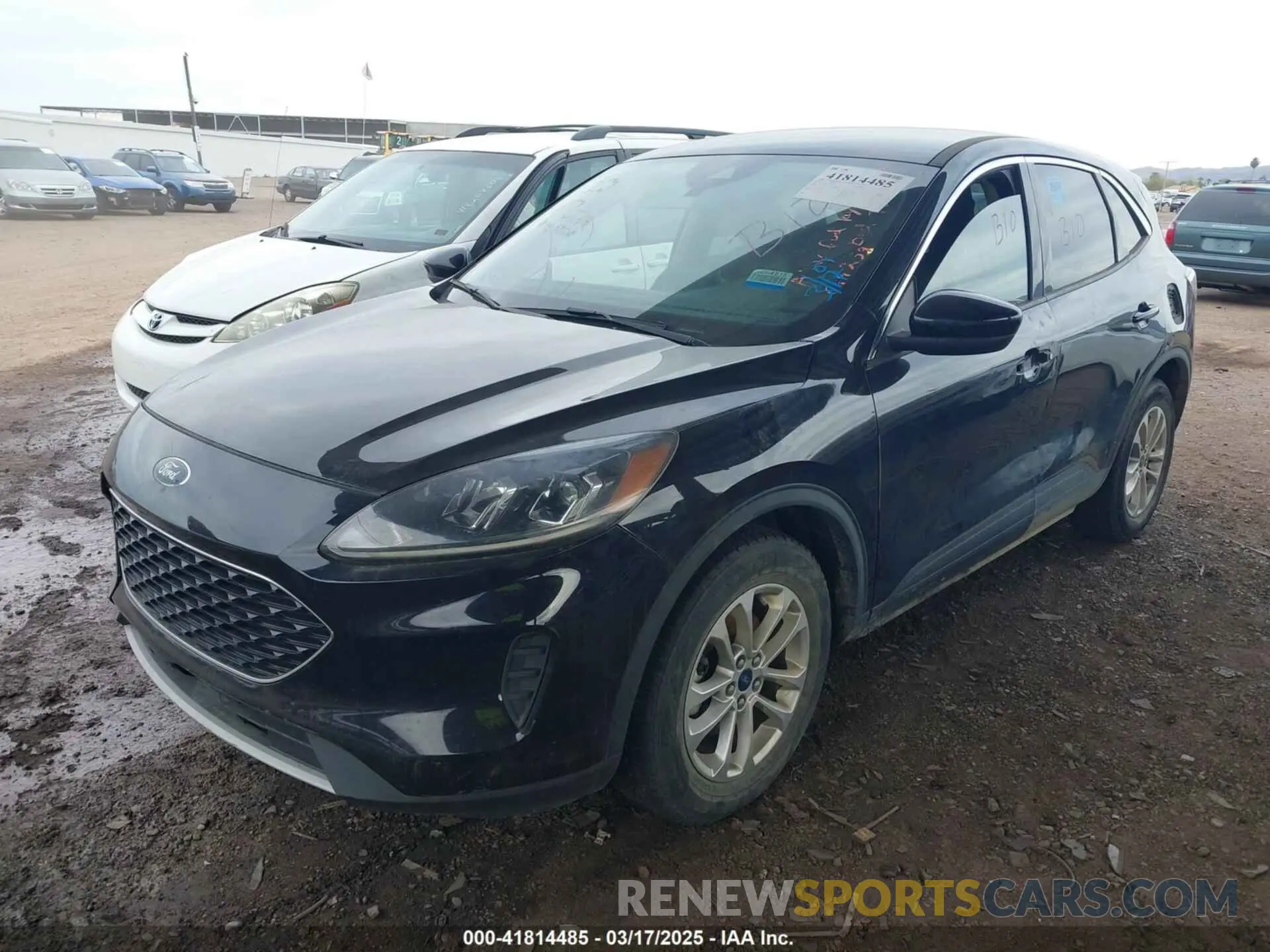 2 Photograph of a damaged car 1FMCU0G66LUC49259 FORD ESCAPE 2020