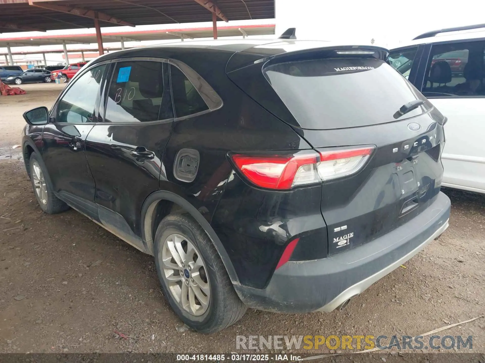 3 Photograph of a damaged car 1FMCU0G66LUC49259 FORD ESCAPE 2020