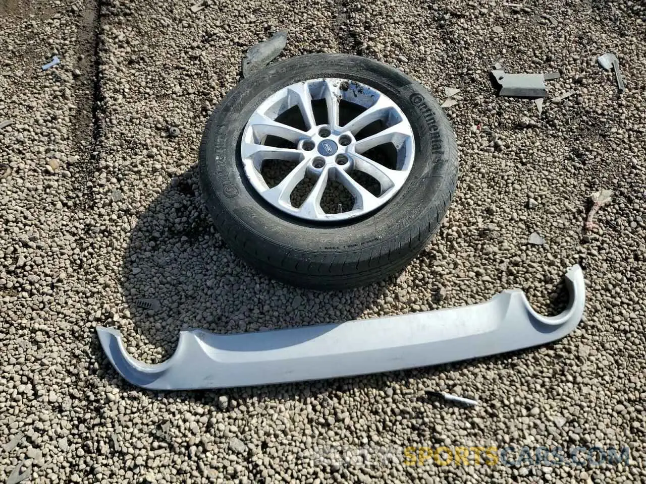 13 Фотография поврежденного автомобиля 1FMCU0G67LUA07242 FORD ESCAPE 2020