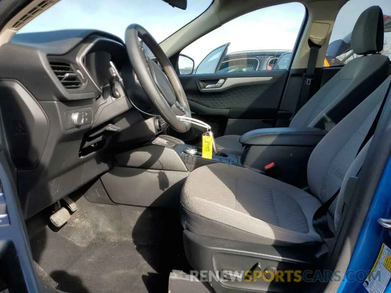 7 Фотография поврежденного автомобиля 1FMCU0G67LUA07242 FORD ESCAPE 2020