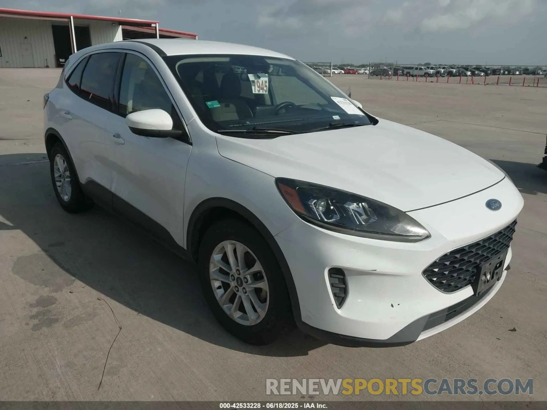 1 Photograph of a damaged car 1FMCU0G67LUA10190 FORD ESCAPE 2020