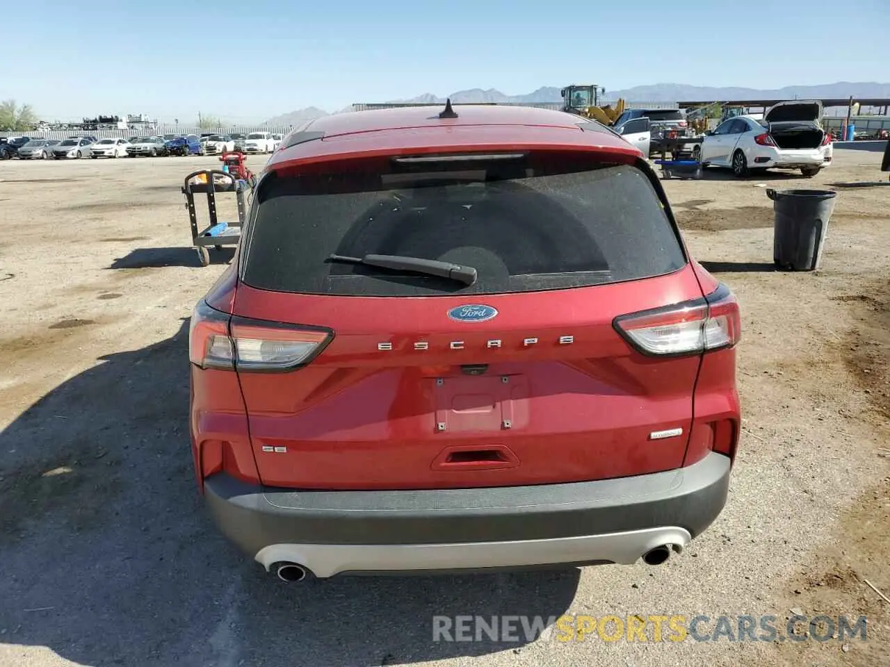 6 Photograph of a damaged car 1FMCU0G67LUA11579 FORD ESCAPE 2020