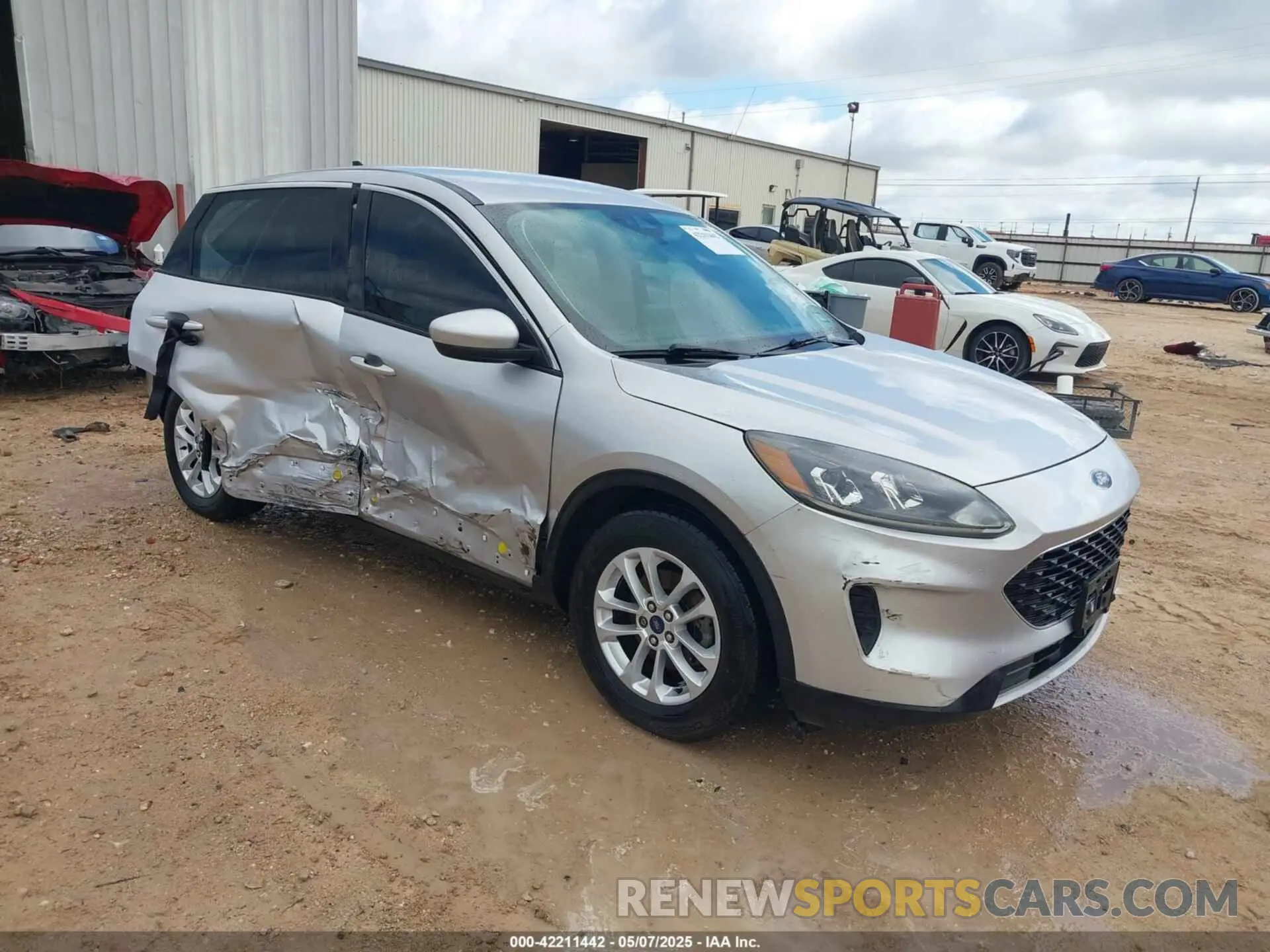 1 Photograph of a damaged car 1FMCU0G67LUA12375 FORD ESCAPE 2020