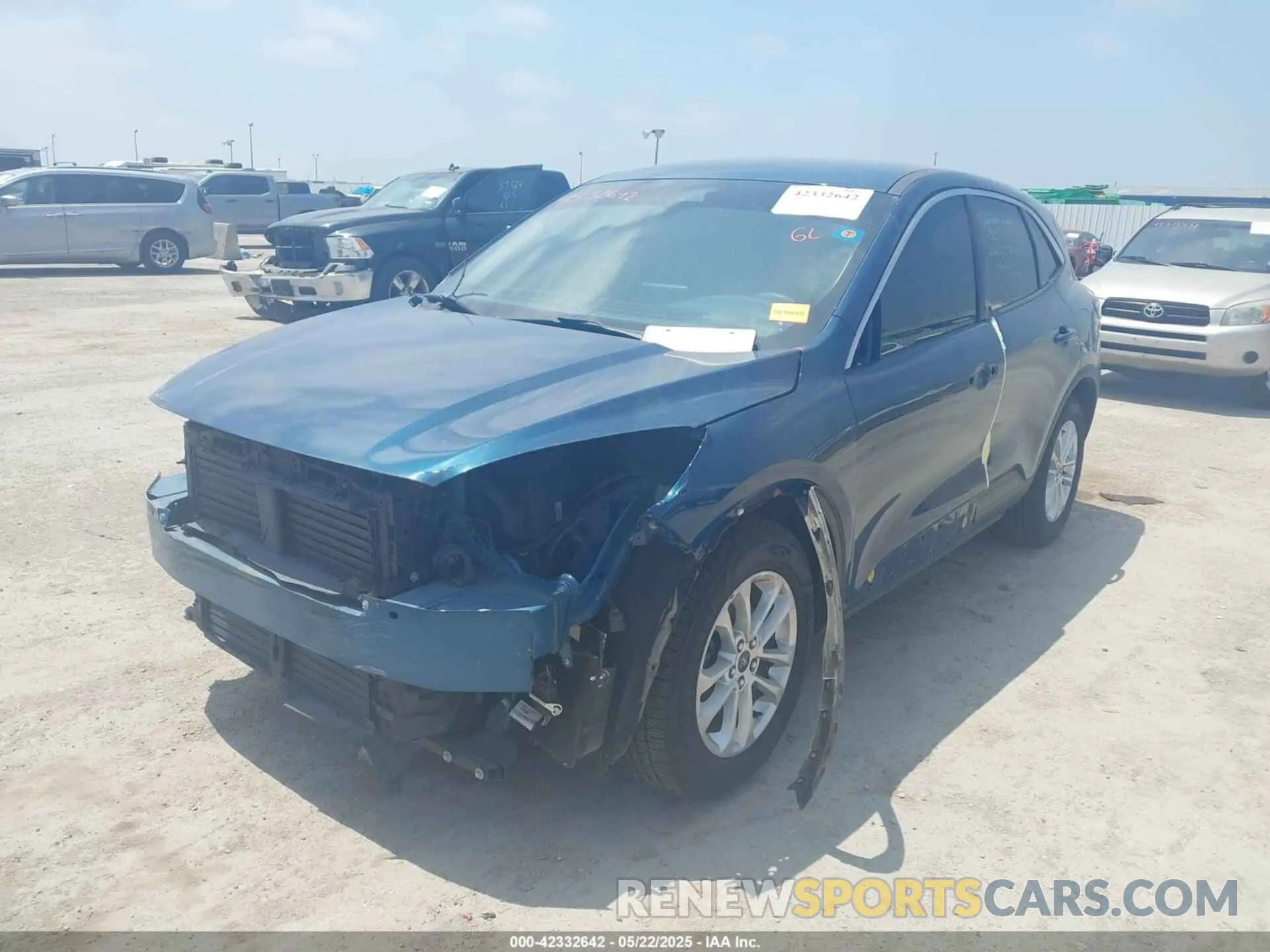 2 Photograph of a damaged car 1FMCU0G67LUA83768 FORD ESCAPE 2020