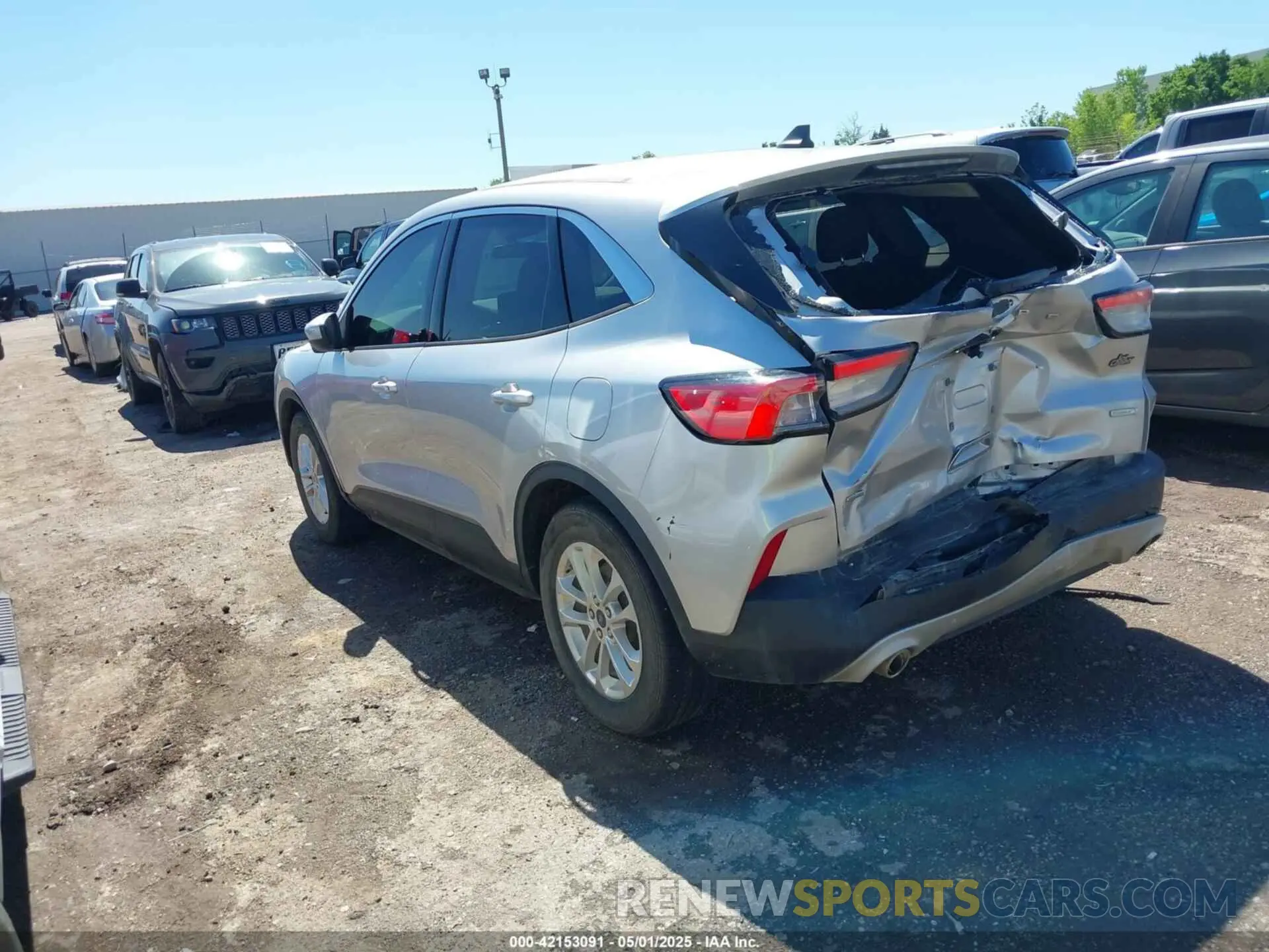 3 Photograph of a damaged car 1FMCU0G67LUB30443 FORD ESCAPE 2020
