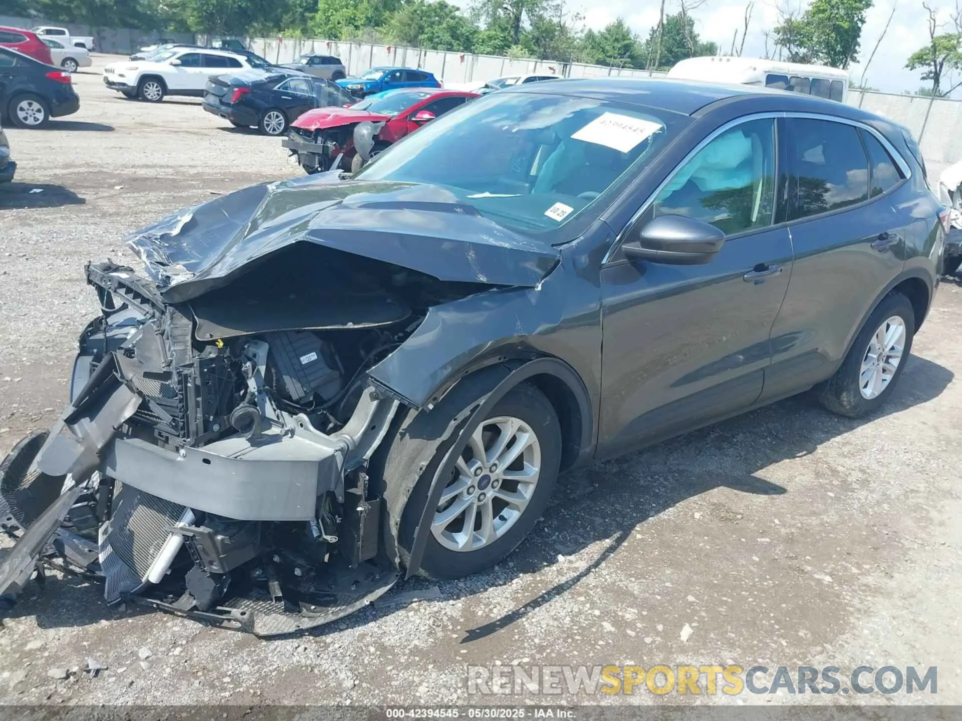 2 Фотография поврежденного автомобиля 1FMCU0G67LUB89685 FORD ESCAPE 2020
