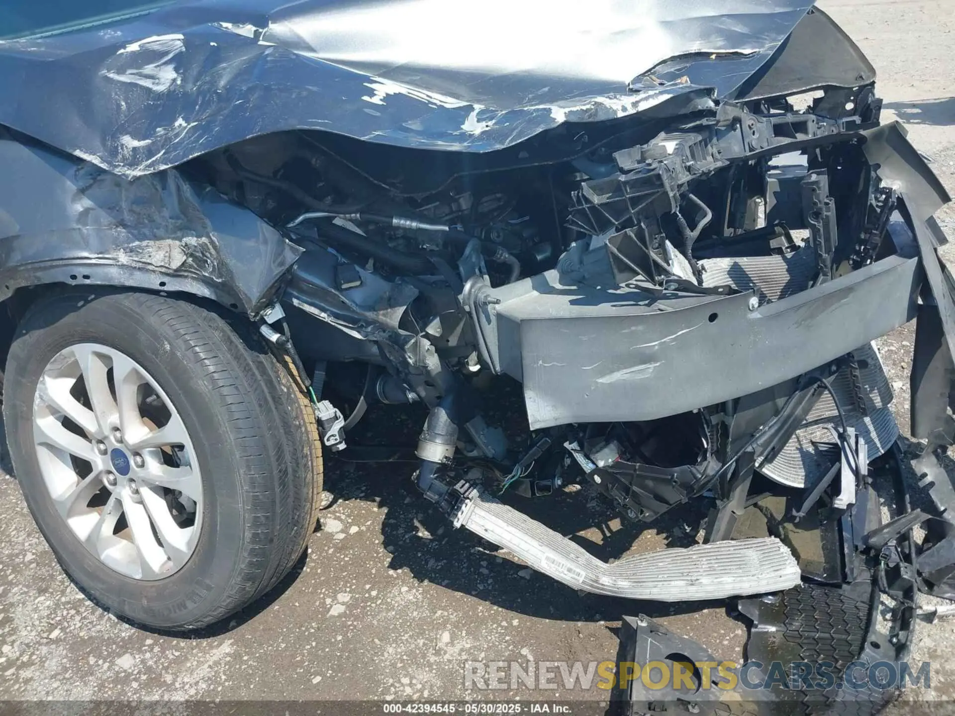 6 Фотография поврежденного автомобиля 1FMCU0G67LUB89685 FORD ESCAPE 2020
