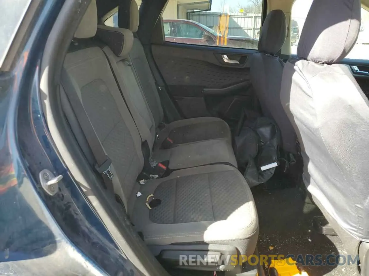 11 Photograph of a damaged car 1FMCU0G68LUA38113 FORD ESCAPE 2020