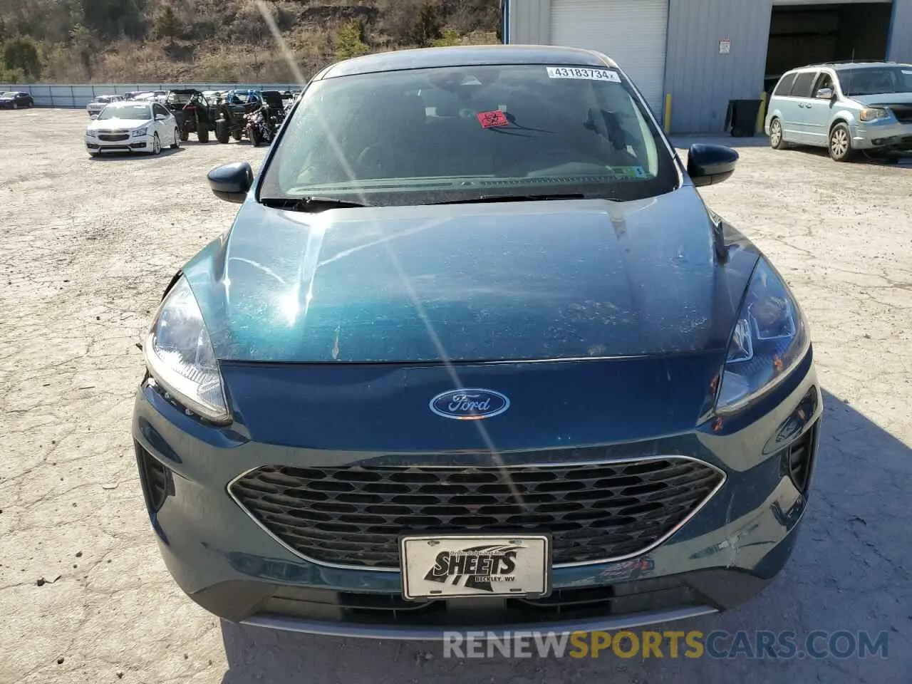 5 Photograph of a damaged car 1FMCU0G68LUA38113 FORD ESCAPE 2020