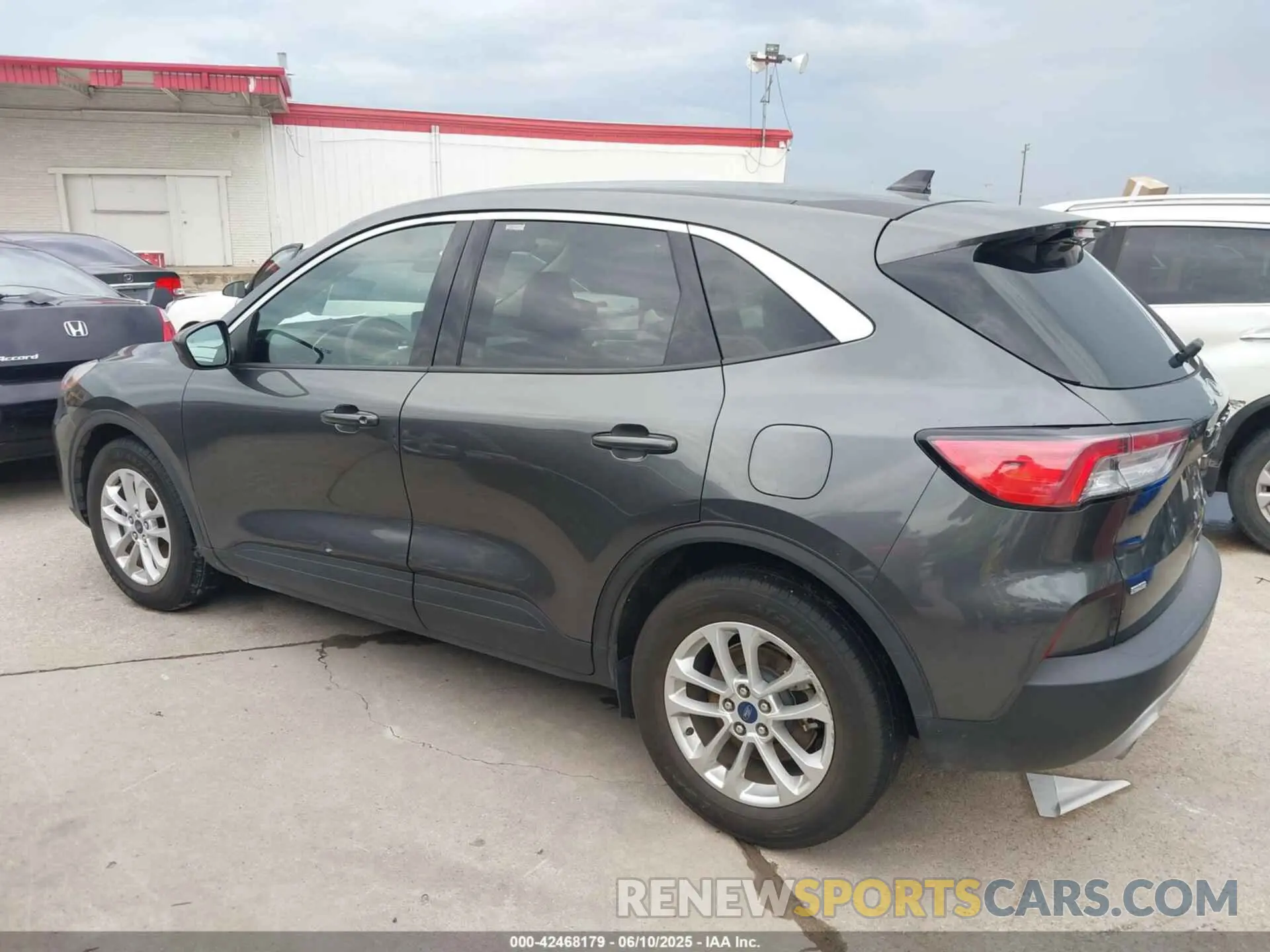 14 Фотография поврежденного автомобиля 1FMCU0G68LUA75081 FORD ESCAPE 2020