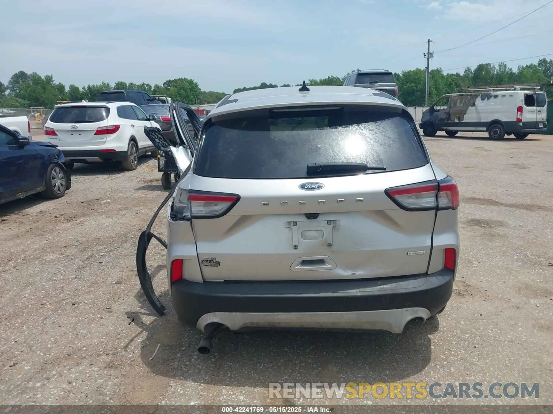 16 Фотография поврежденного автомобиля 1FMCU0G68LUB22240 FORD ESCAPE 2020