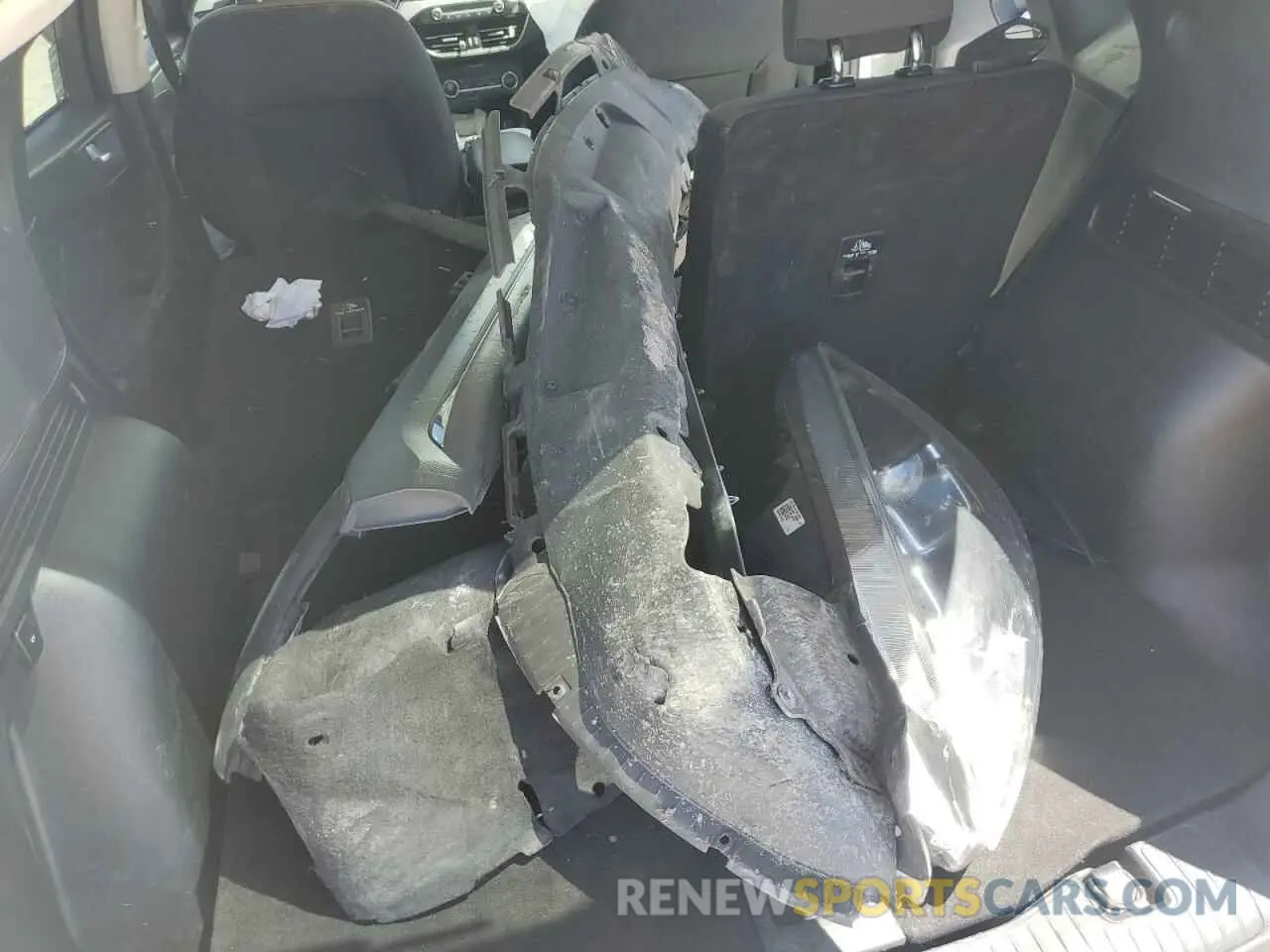 14 Photograph of a damaged car 1FMCU0G68LUB31701 FORD ESCAPE 2020
