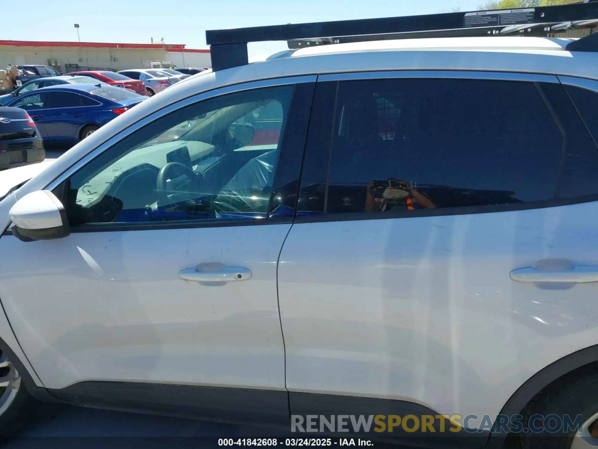 14 Photograph of a damaged car 1FMCU0G68LUB44688 FORD ESCAPE 2020