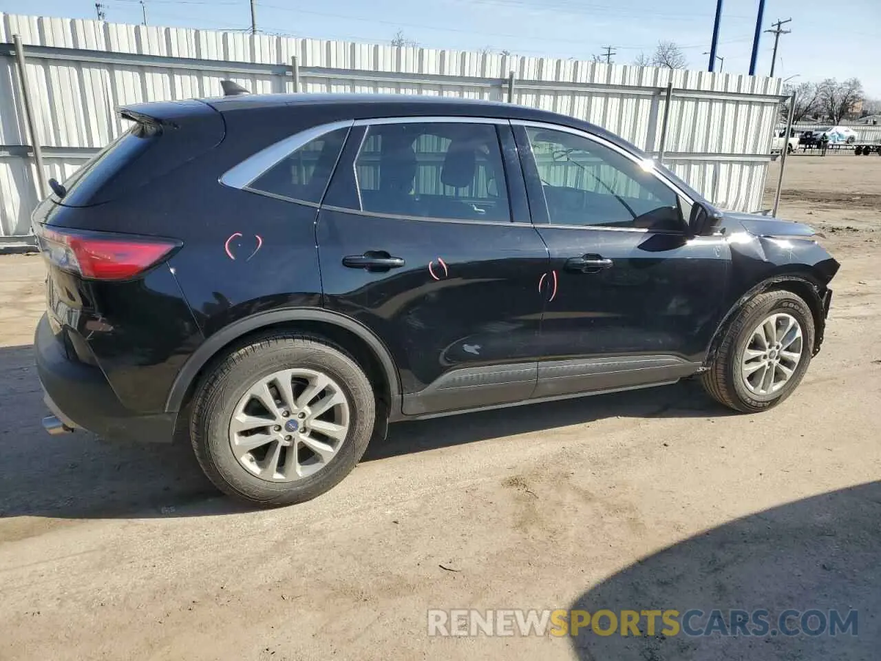 3 Фотография поврежденного автомобиля 1FMCU0G68LUB55755 FORD ESCAPE 2020