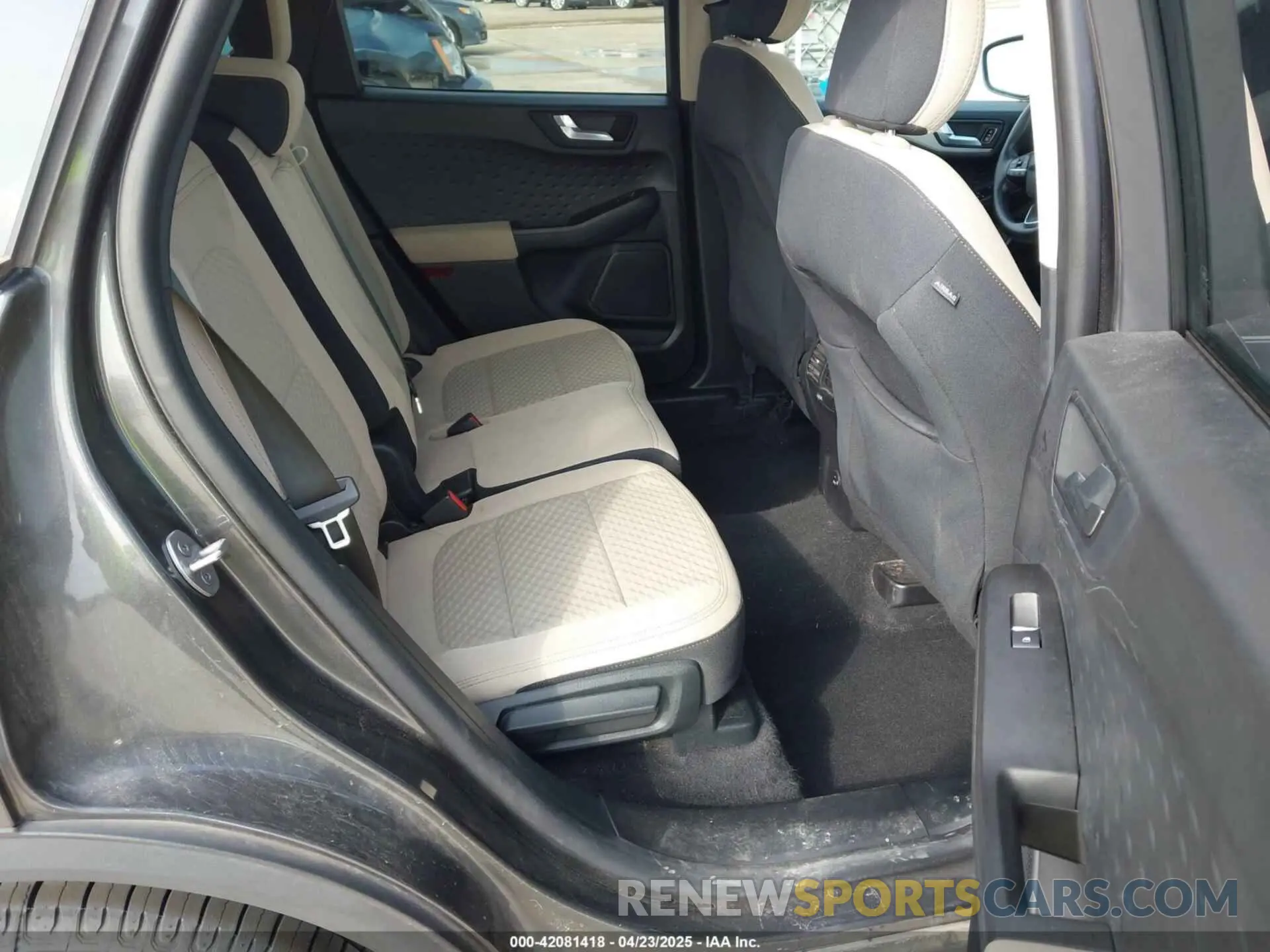 8 Фотография поврежденного автомобиля 1FMCU0G68LUB66318 FORD ESCAPE 2020