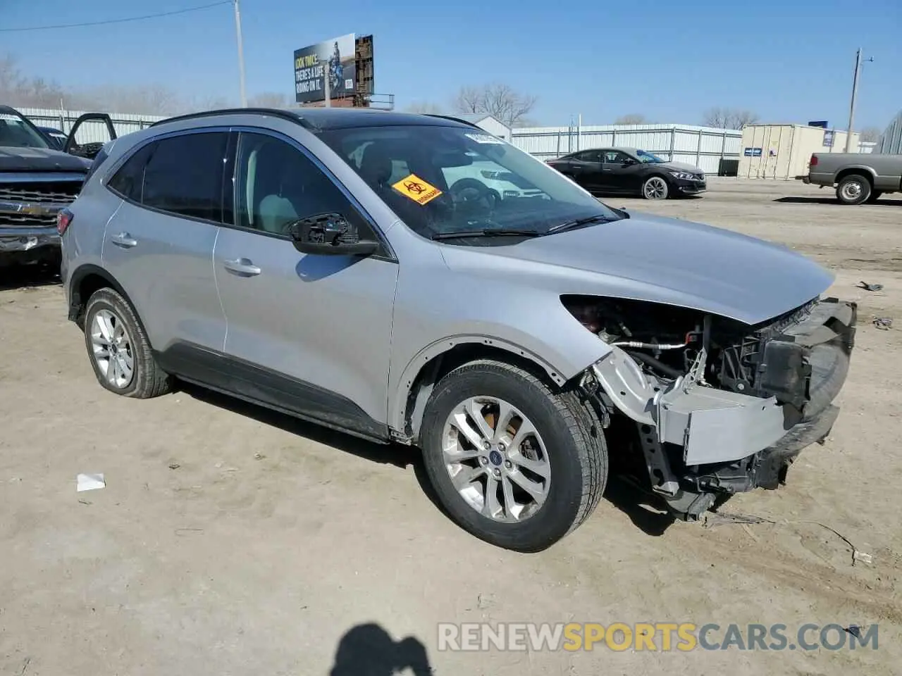 4 Photograph of a damaged car 1FMCU0G68LUB78758 FORD ESCAPE 2020
