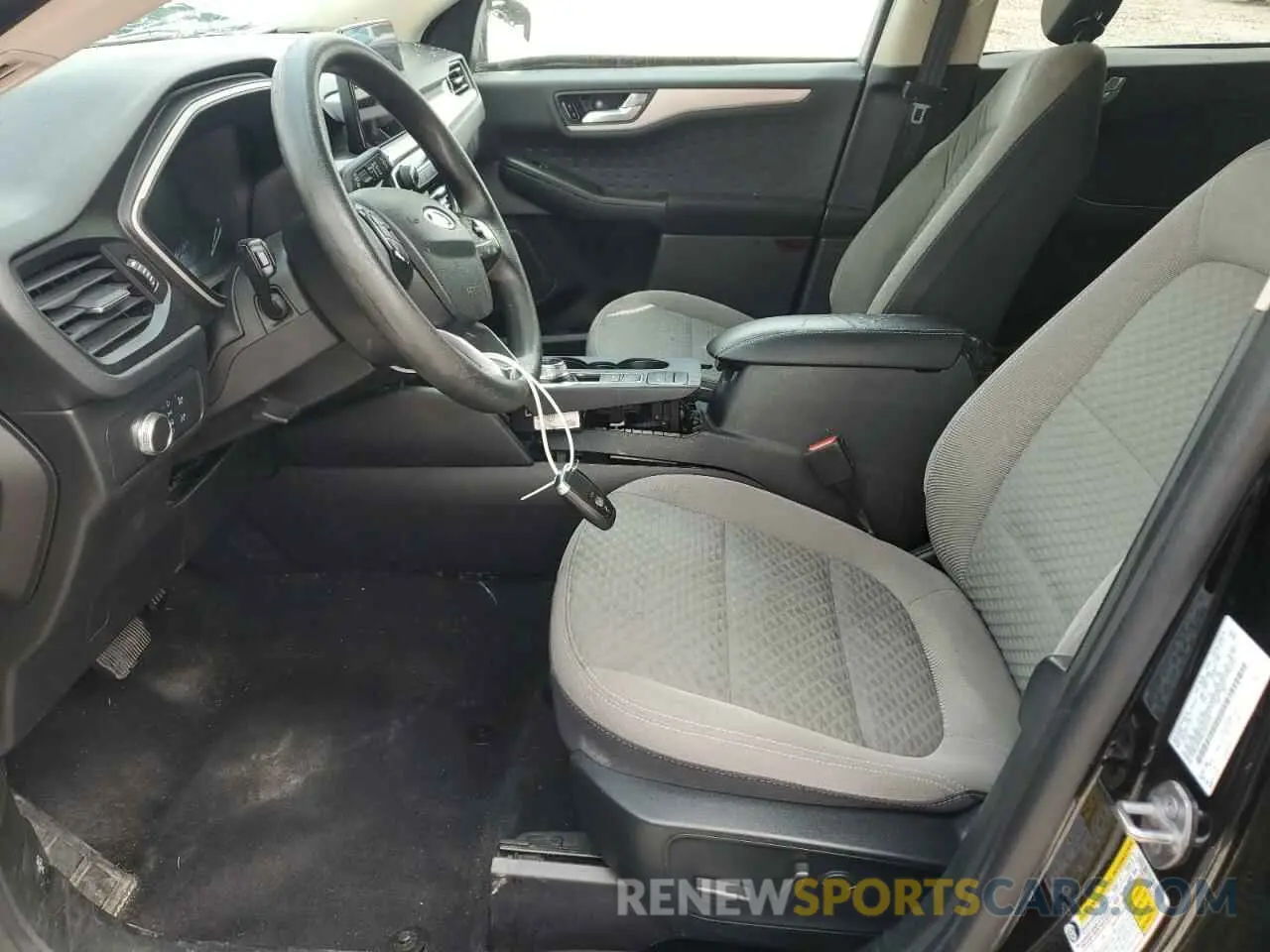 7 Фотография поврежденного автомобиля 1FMCU0G68LUC21771 FORD ESCAPE 2020
