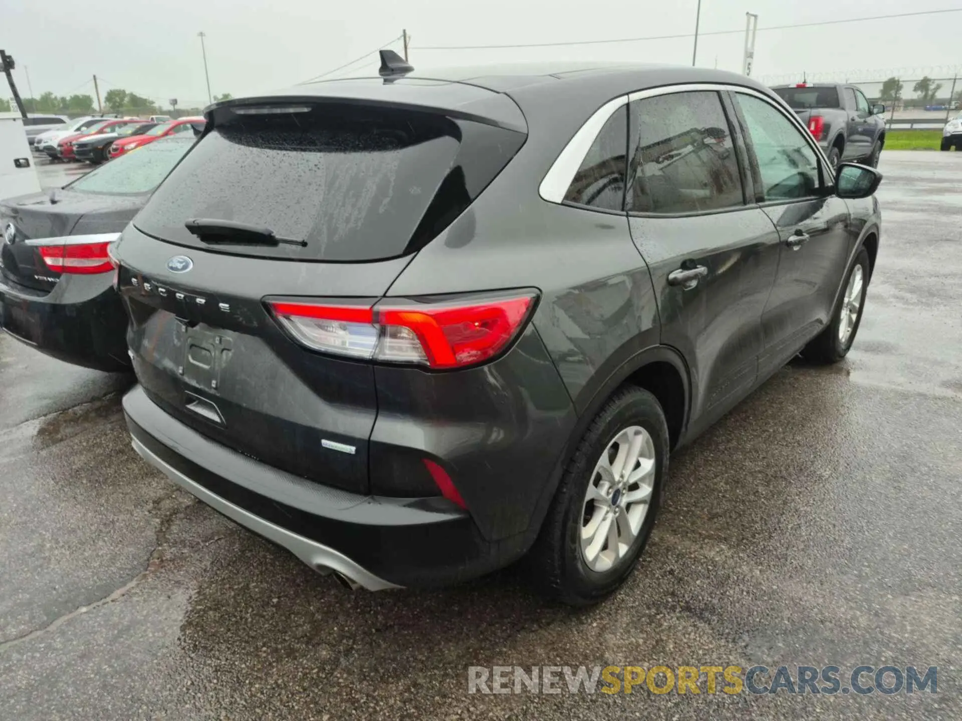13 Photograph of a damaged car 1FMCU0G69LUA82489 FORD ESCAPE 2020