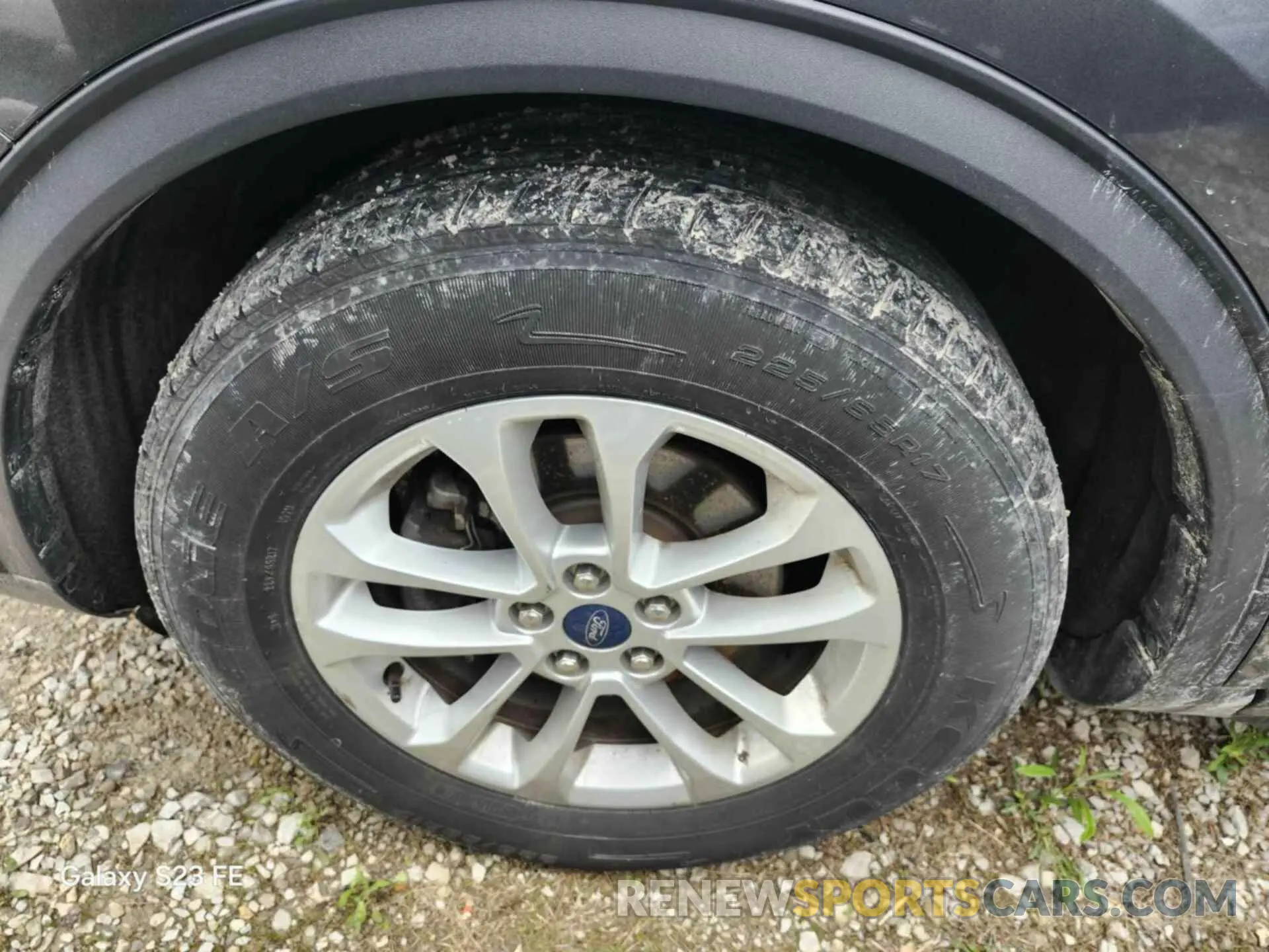 3 Photograph of a damaged car 1FMCU0G69LUA82489 FORD ESCAPE 2020