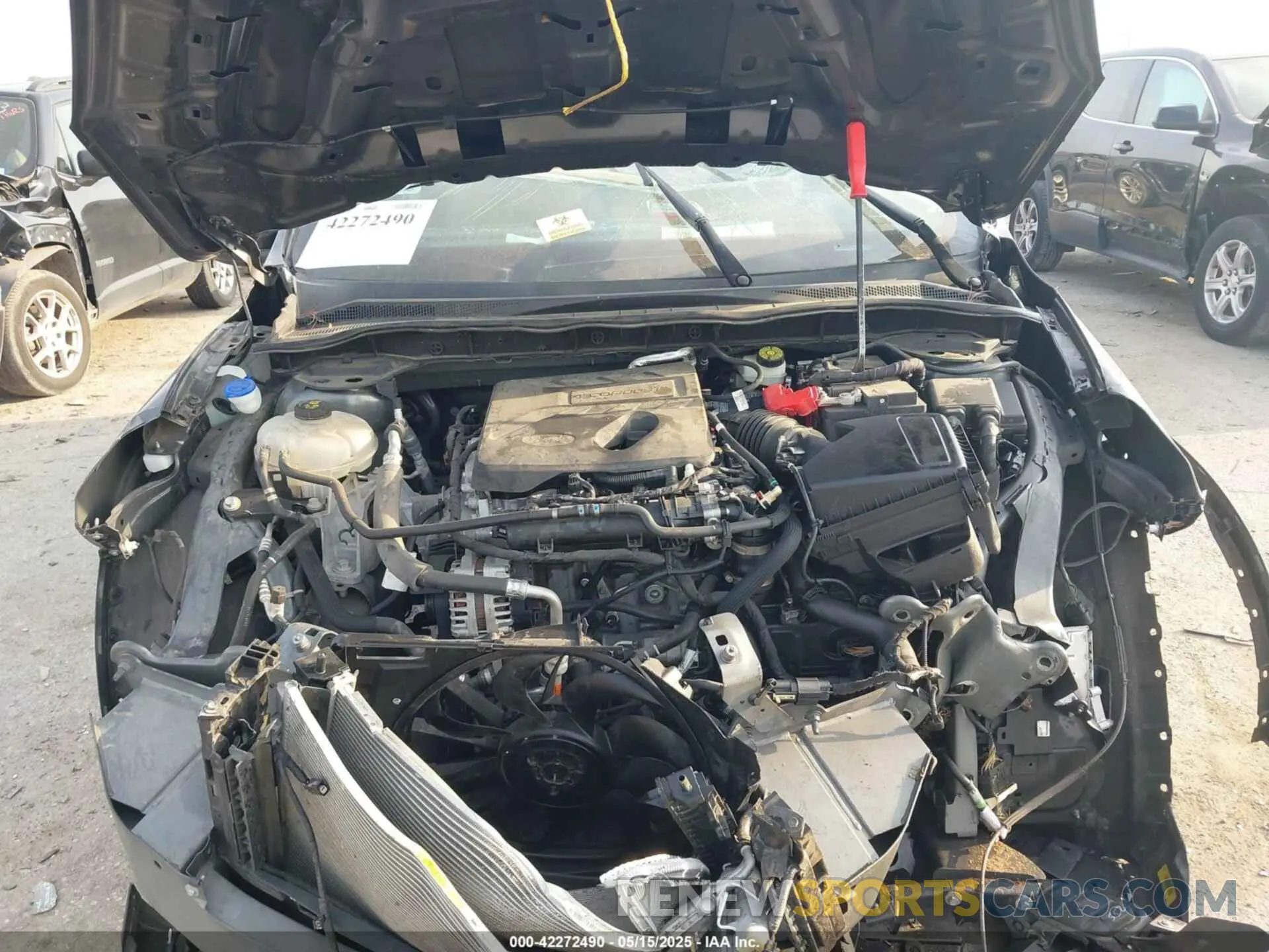 10 Photograph of a damaged car 1FMCU0G69LUA92312 FORD ESCAPE 2020