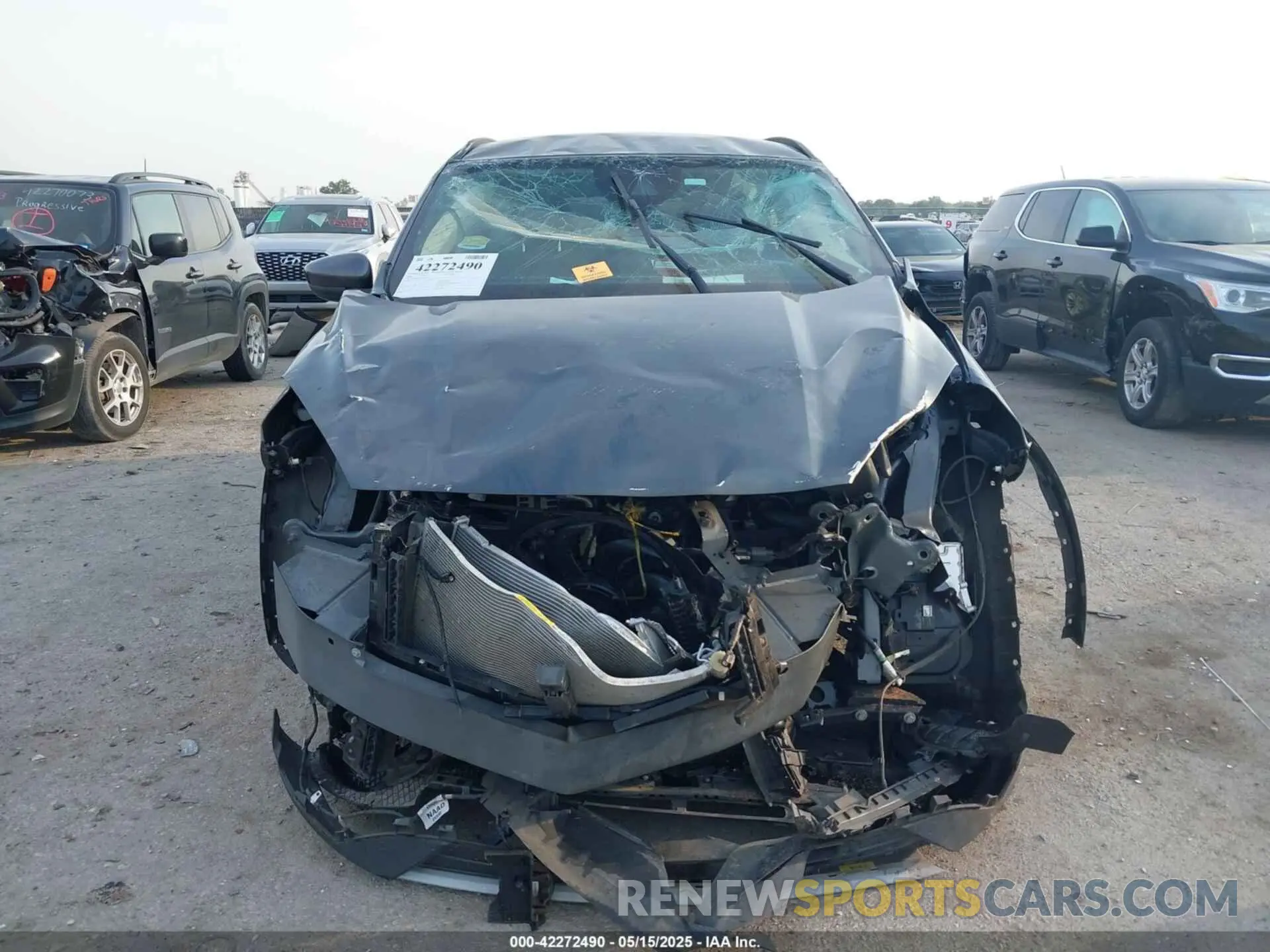 13 Photograph of a damaged car 1FMCU0G69LUA92312 FORD ESCAPE 2020