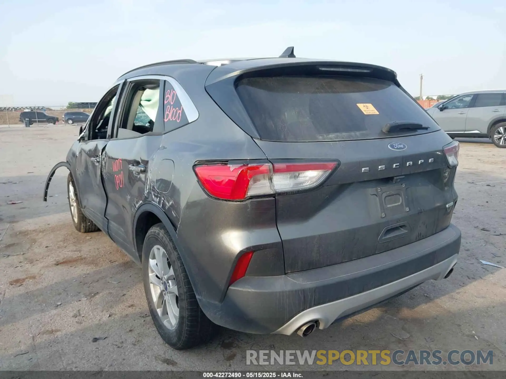 3 Photograph of a damaged car 1FMCU0G69LUA92312 FORD ESCAPE 2020