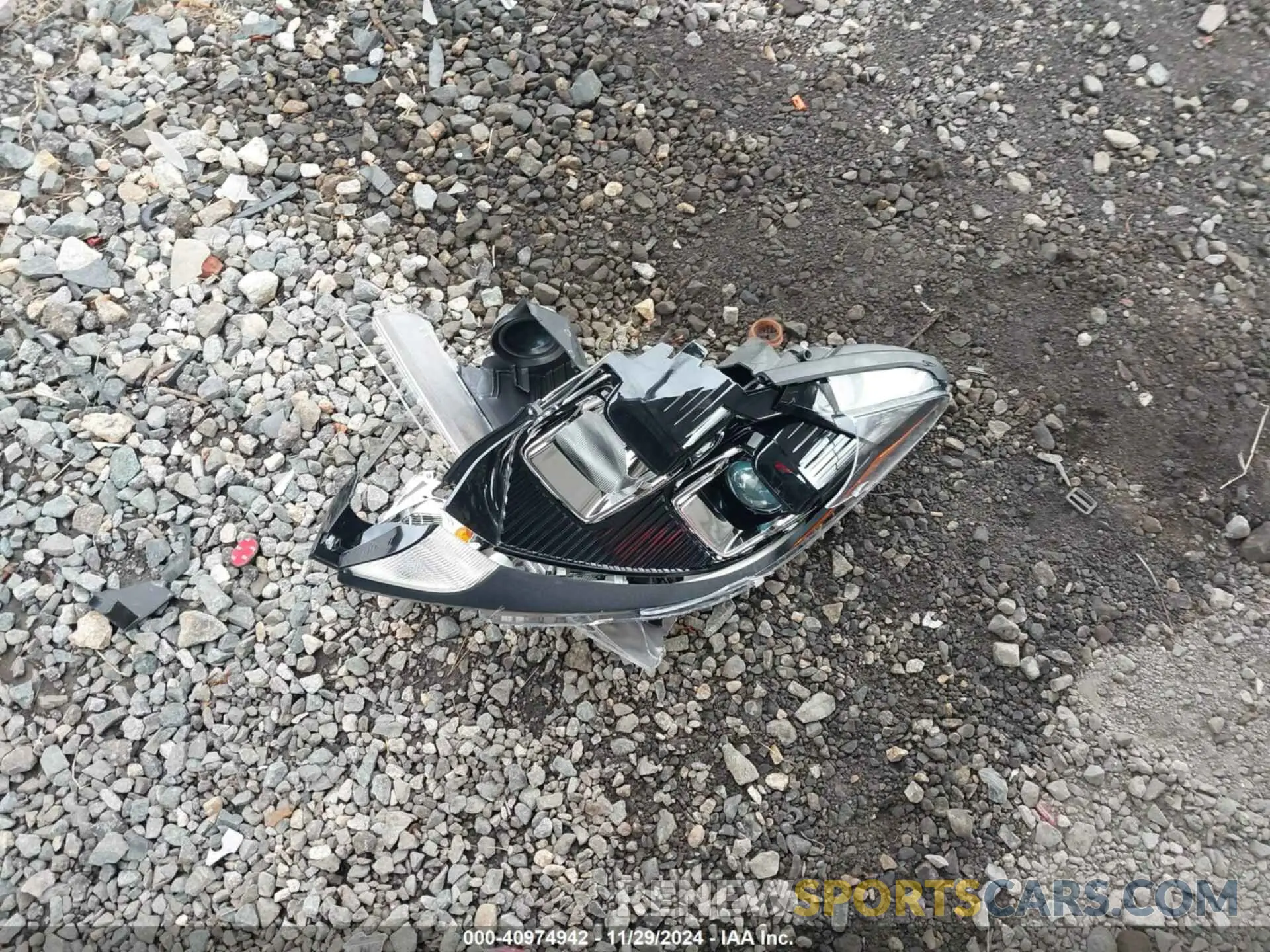 12 Photograph of a damaged car 1FMCU0G69LUA95369 FORD ESCAPE 2020
