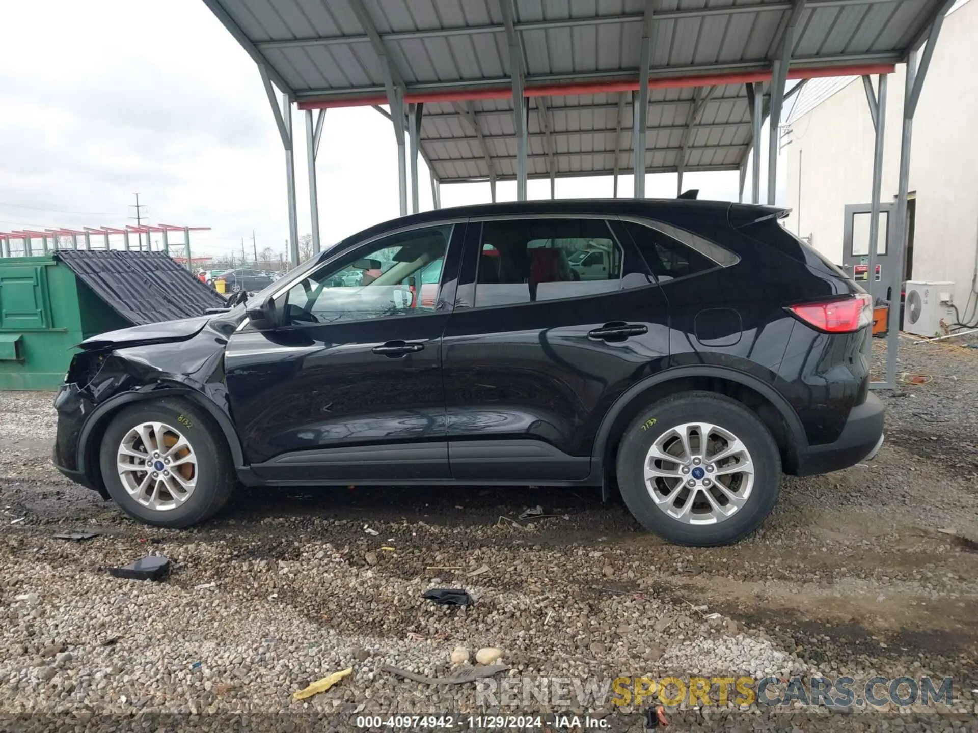 15 Photograph of a damaged car 1FMCU0G69LUA95369 FORD ESCAPE 2020