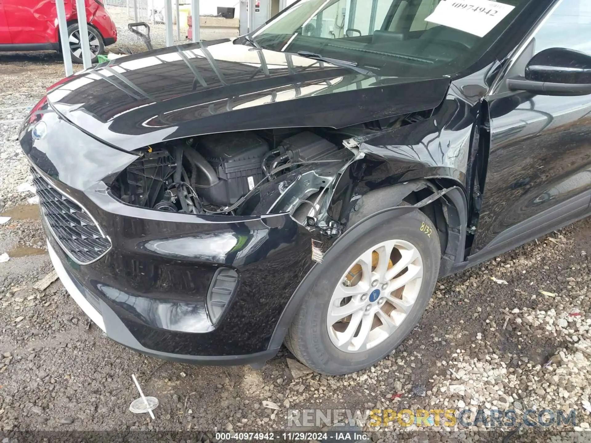 6 Photograph of a damaged car 1FMCU0G69LUA95369 FORD ESCAPE 2020