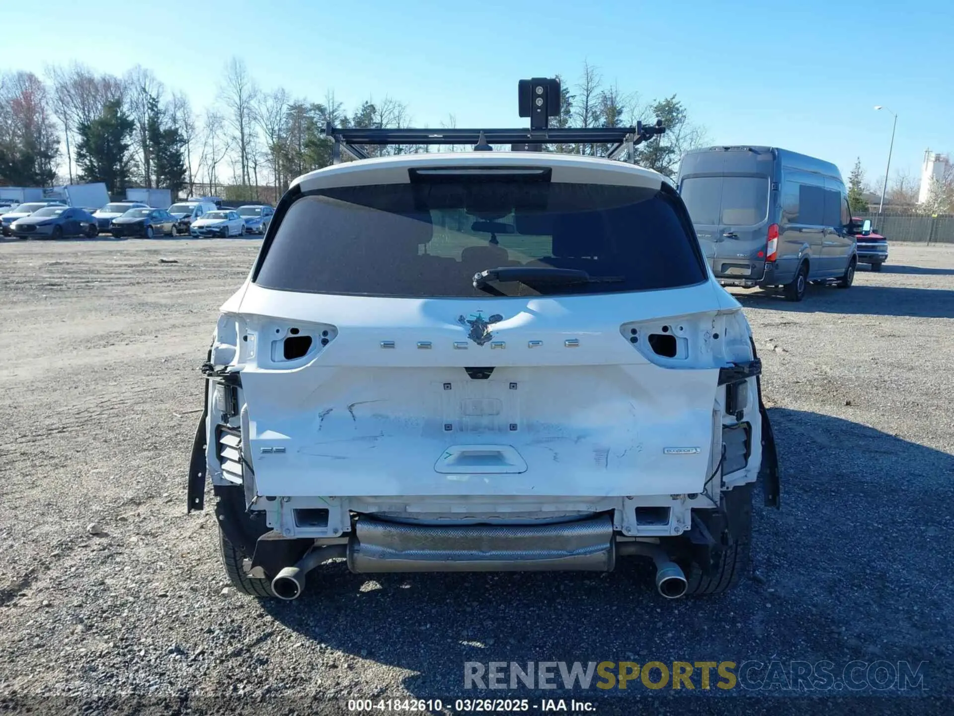 16 Photograph of a damaged car 1FMCU0G69LUB74041 FORD ESCAPE 2020