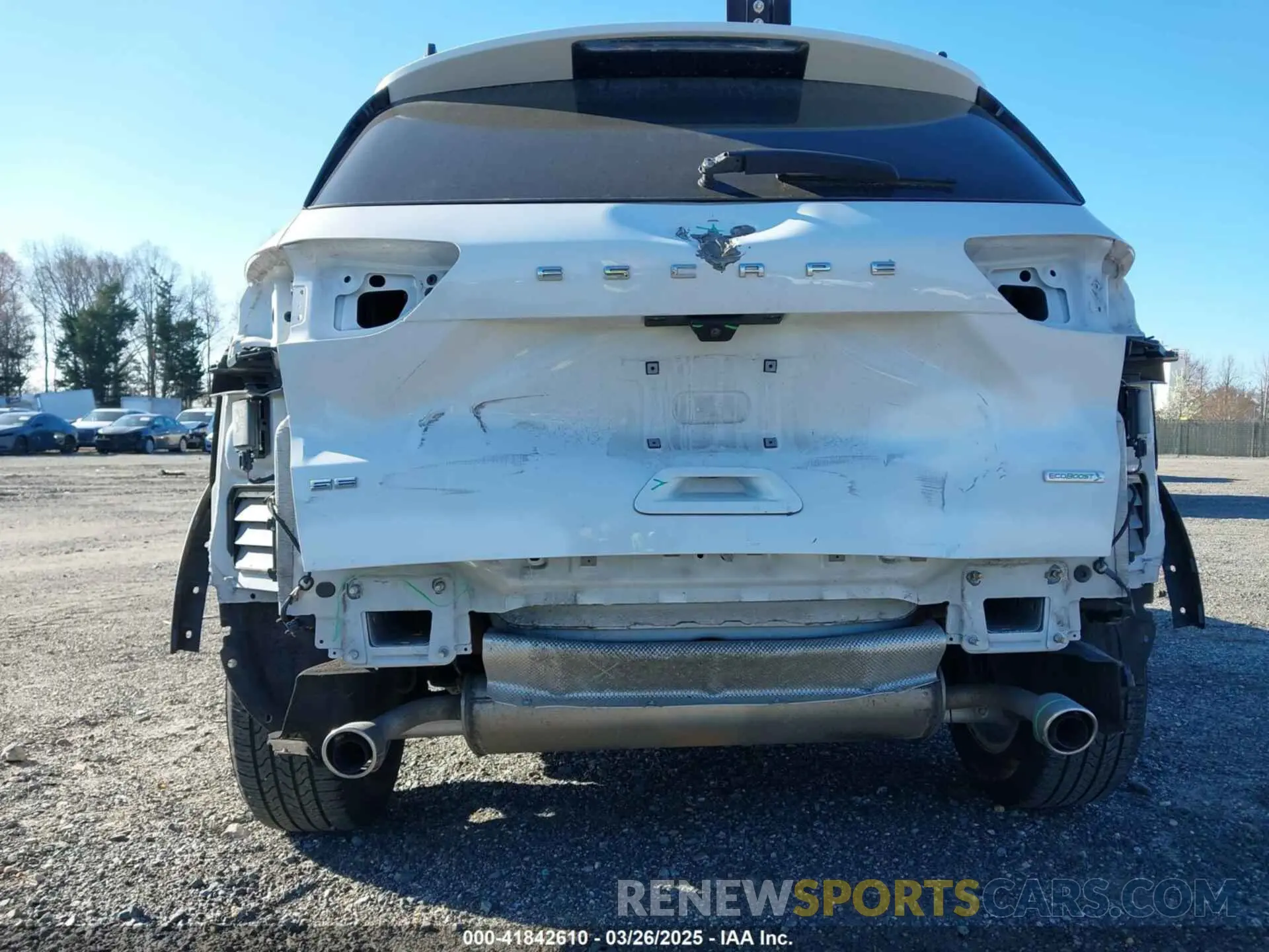 6 Photograph of a damaged car 1FMCU0G69LUB74041 FORD ESCAPE 2020