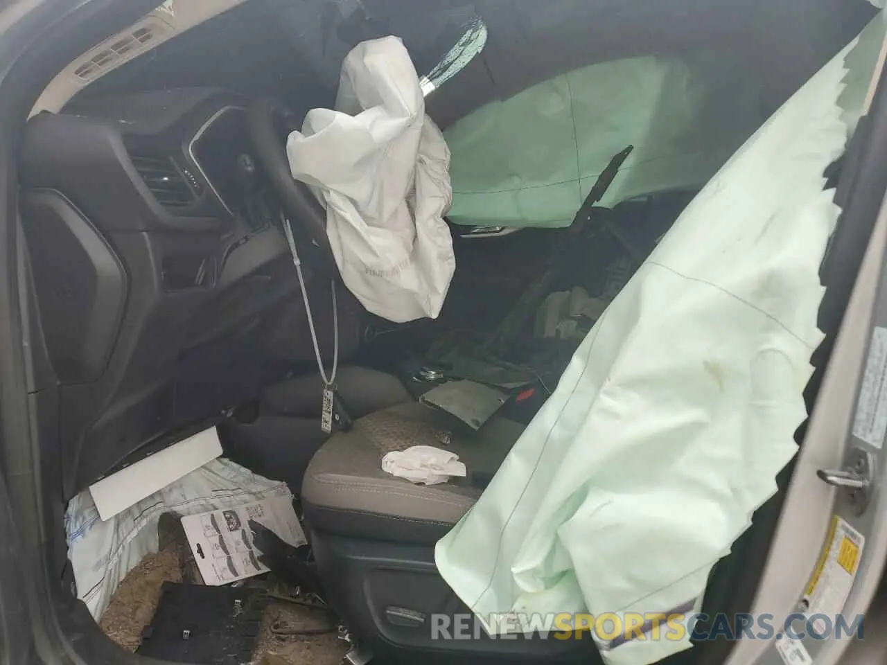 7 Photograph of a damaged car 1FMCU0G6XLUC37468 FORD ESCAPE 2020