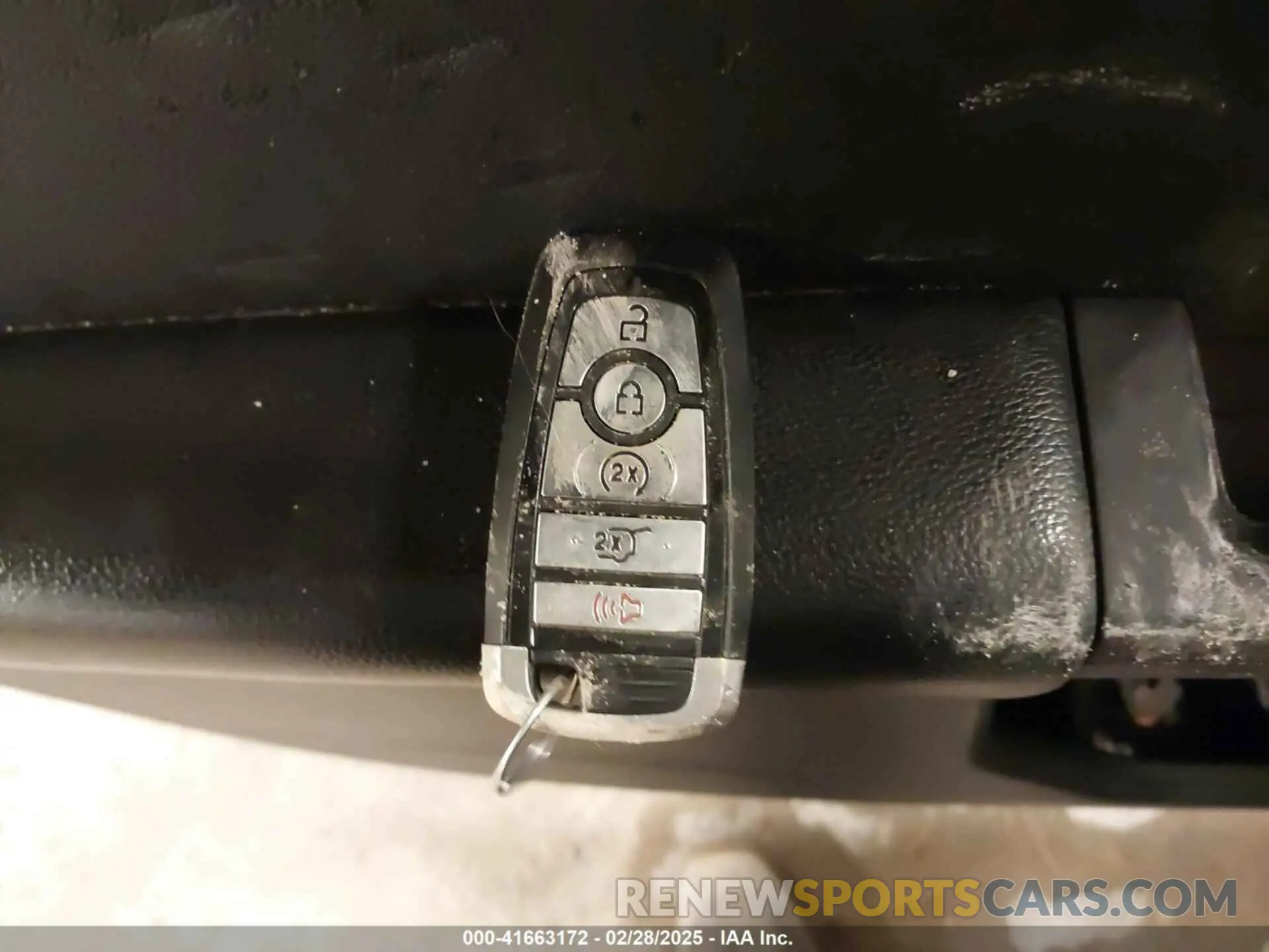 11 Фотография поврежденного автомобиля 1FMCU0H60LUA14872 FORD ESCAPE 2020