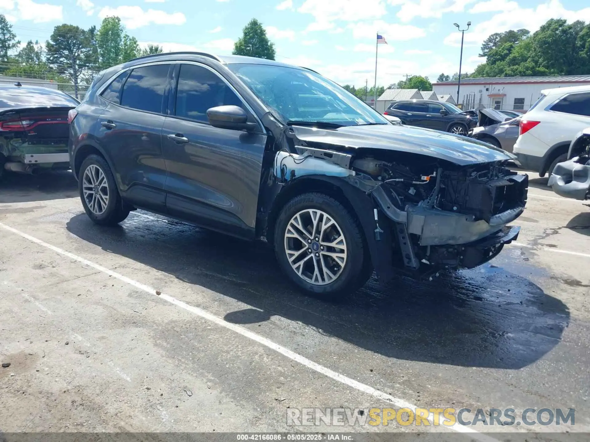 1 Photograph of a damaged car 1FMCU0H61LUA45743 FORD ESCAPE 2020