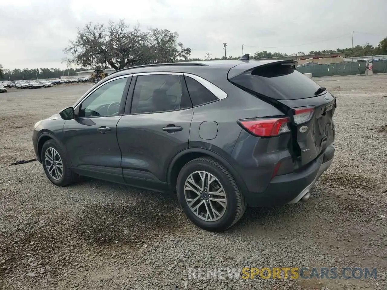 2 Photograph of a damaged car 1FMCU0H62LUA37523 FORD ESCAPE 2020