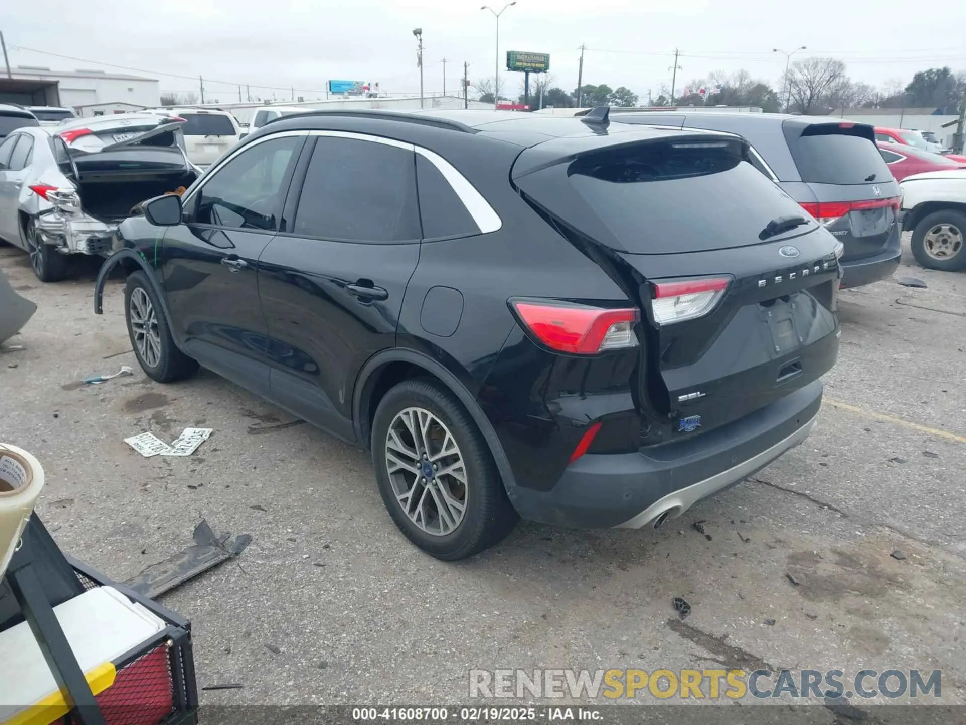 3 Photograph of a damaged car 1FMCU0H62LUA54273 FORD ESCAPE 2020