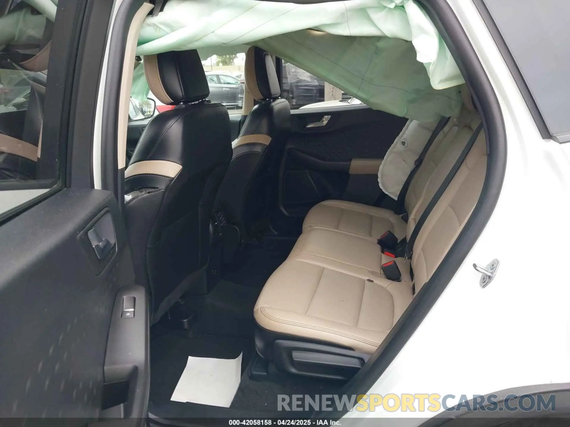 8 Фотография поврежденного автомобиля 1FMCU0H62LUB20143 FORD ESCAPE 2020