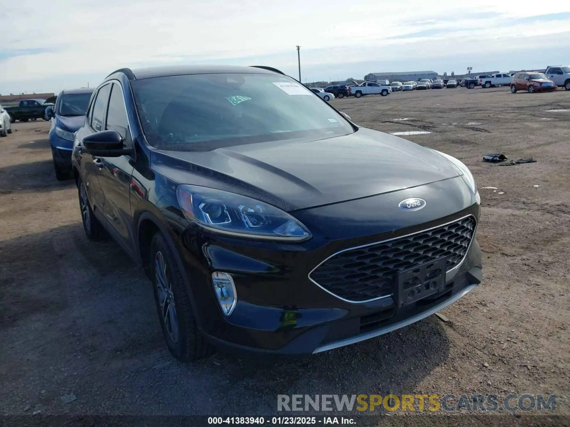 6 Photograph of a damaged car 1FMCU0H63LUB66192 FORD ESCAPE 2020