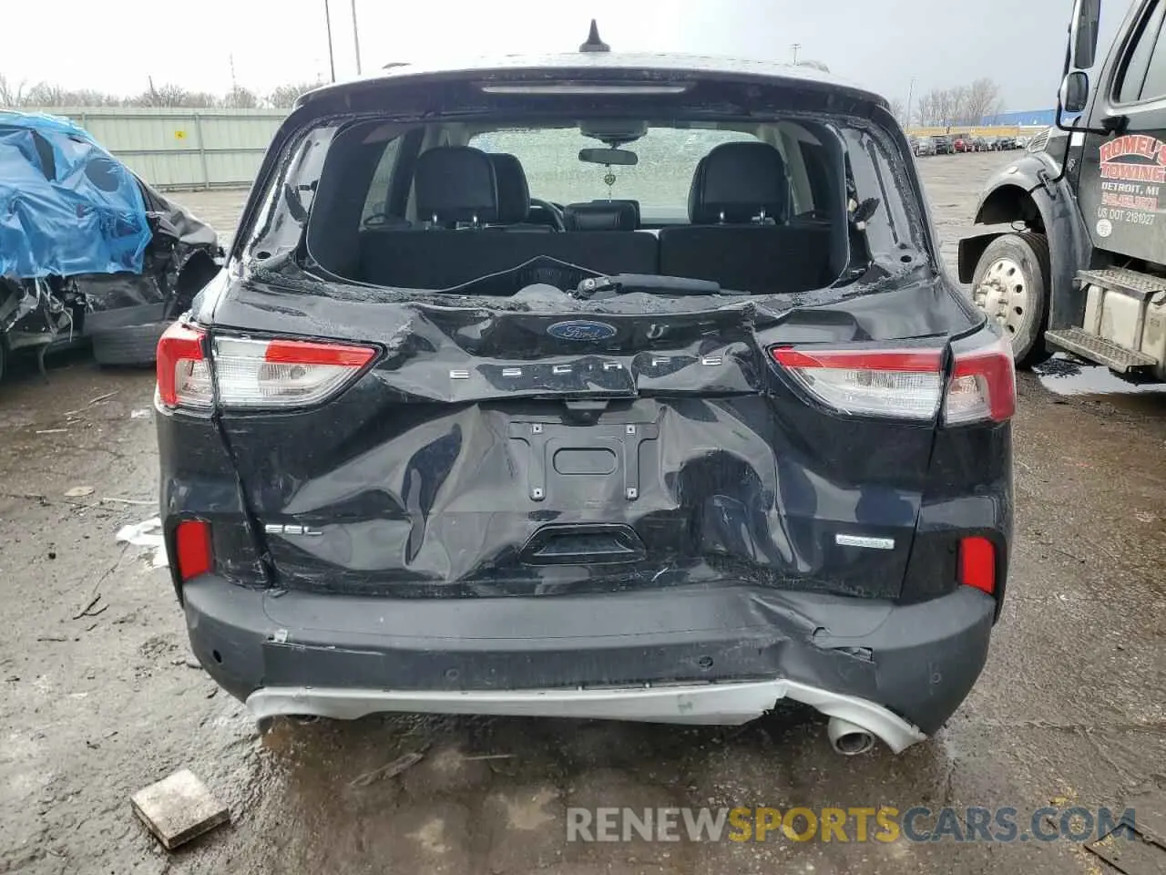 6 Photograph of a damaged car 1FMCU0H64LUA32985 FORD ESCAPE 2020