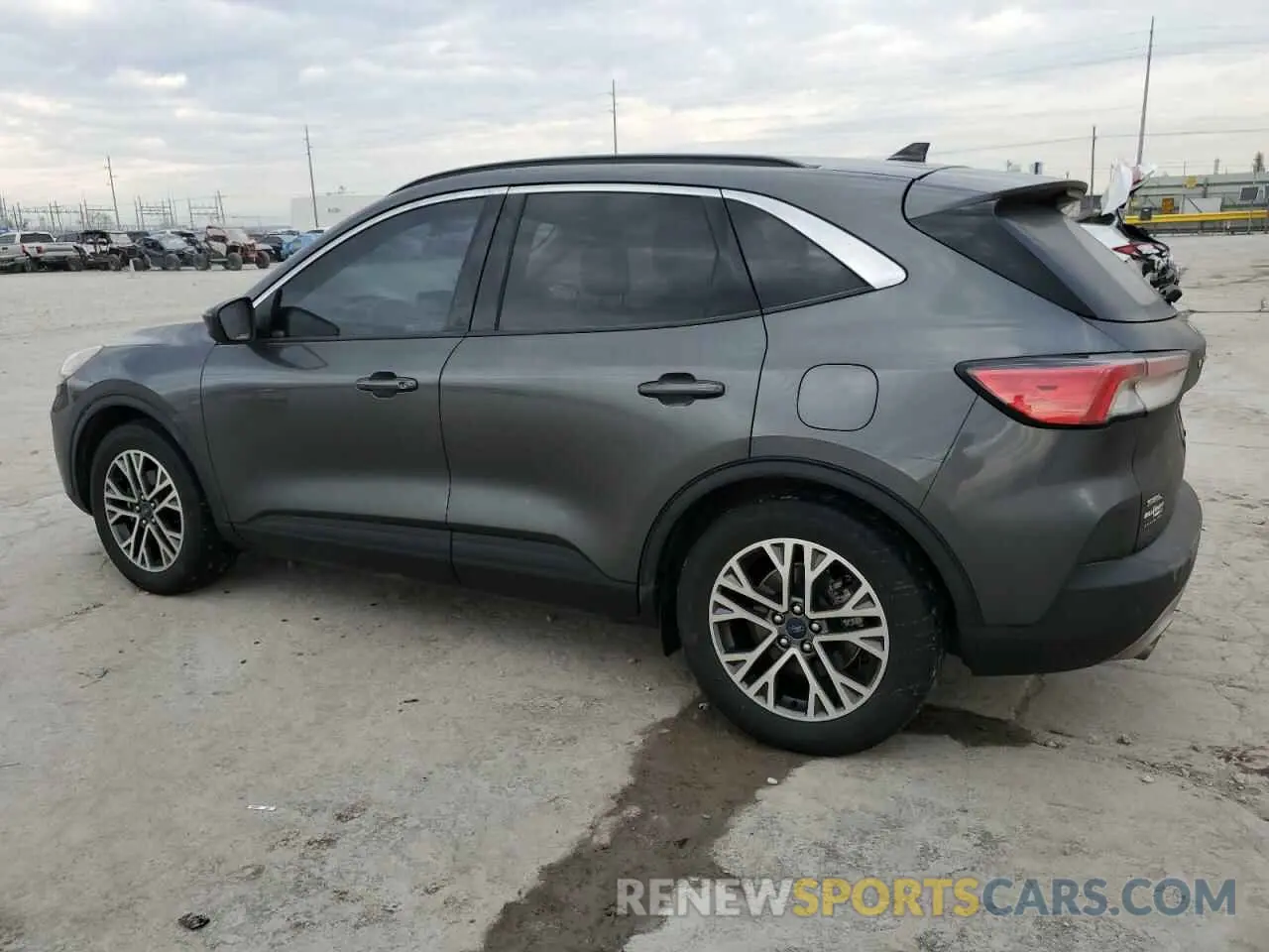 2 Photograph of a damaged car 1FMCU0H64LUB03120 FORD ESCAPE 2020
