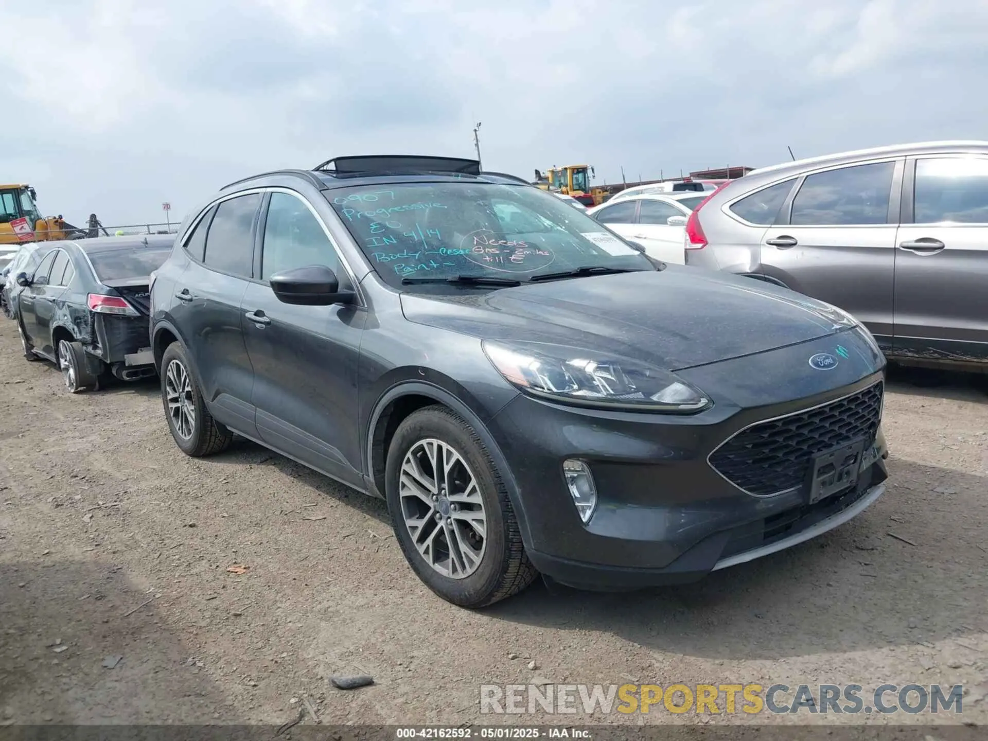 1 Photograph of a damaged car 1FMCU0H65LUA32736 FORD ESCAPE 2020