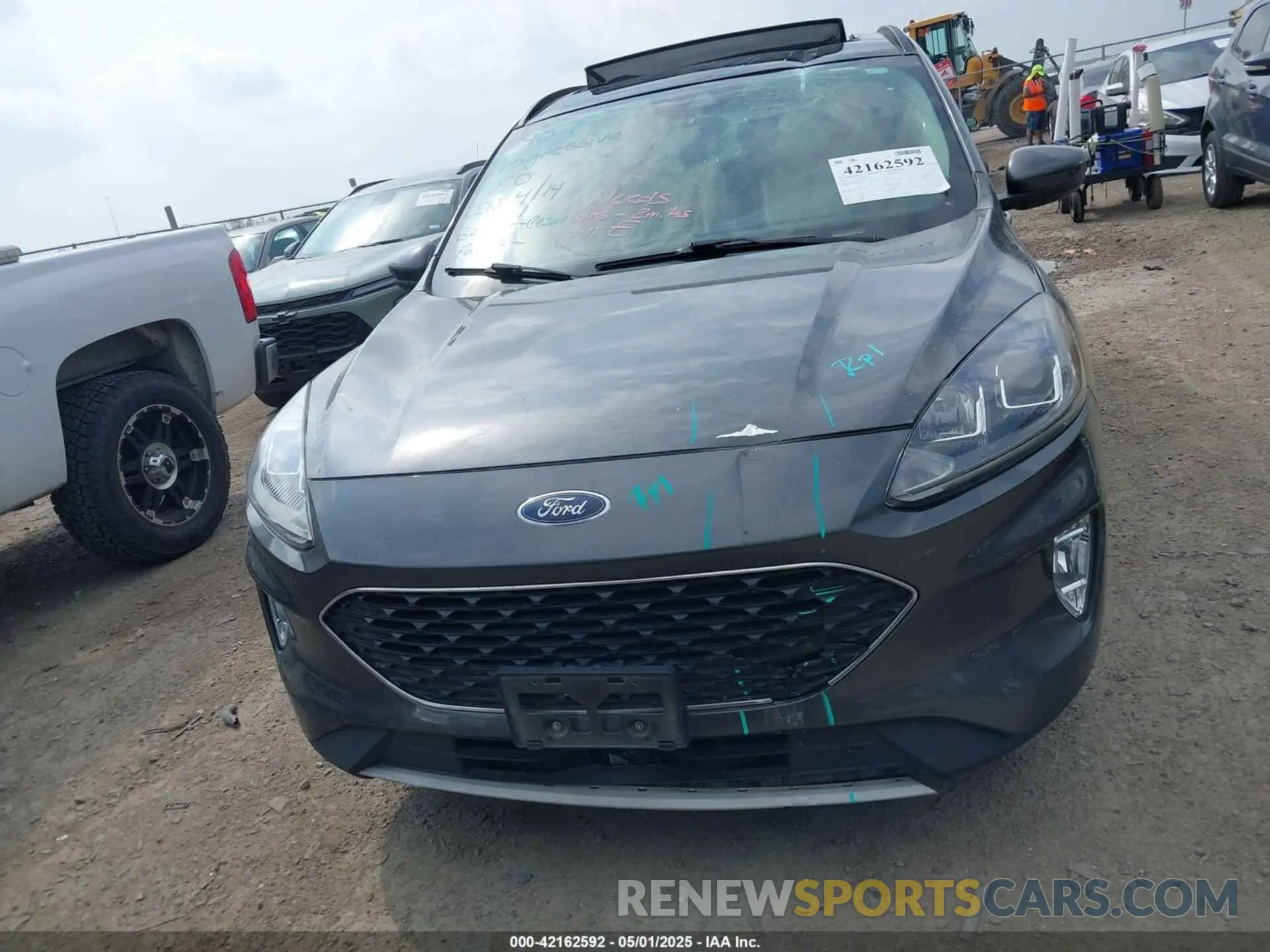 12 Photograph of a damaged car 1FMCU0H65LUA32736 FORD ESCAPE 2020