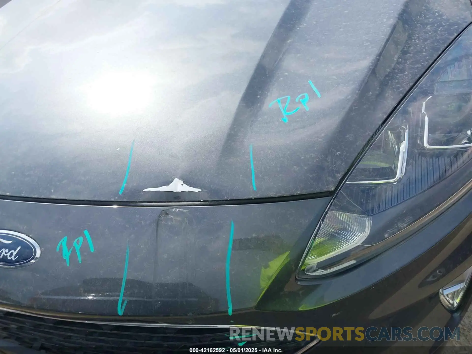 6 Photograph of a damaged car 1FMCU0H65LUA32736 FORD ESCAPE 2020