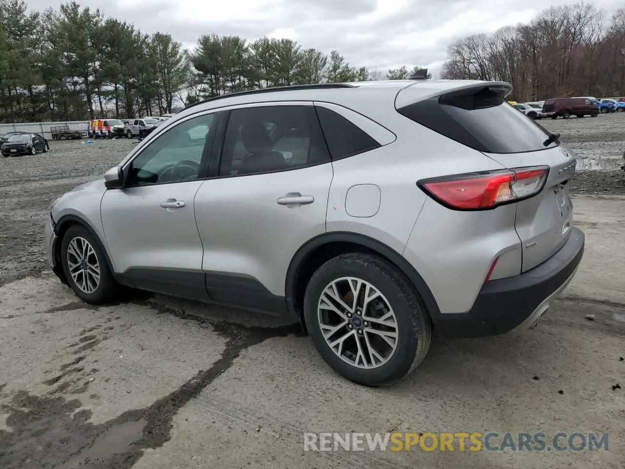 2 Photograph of a damaged car 1FMCU0H65LUB43030 FORD ESCAPE 2020